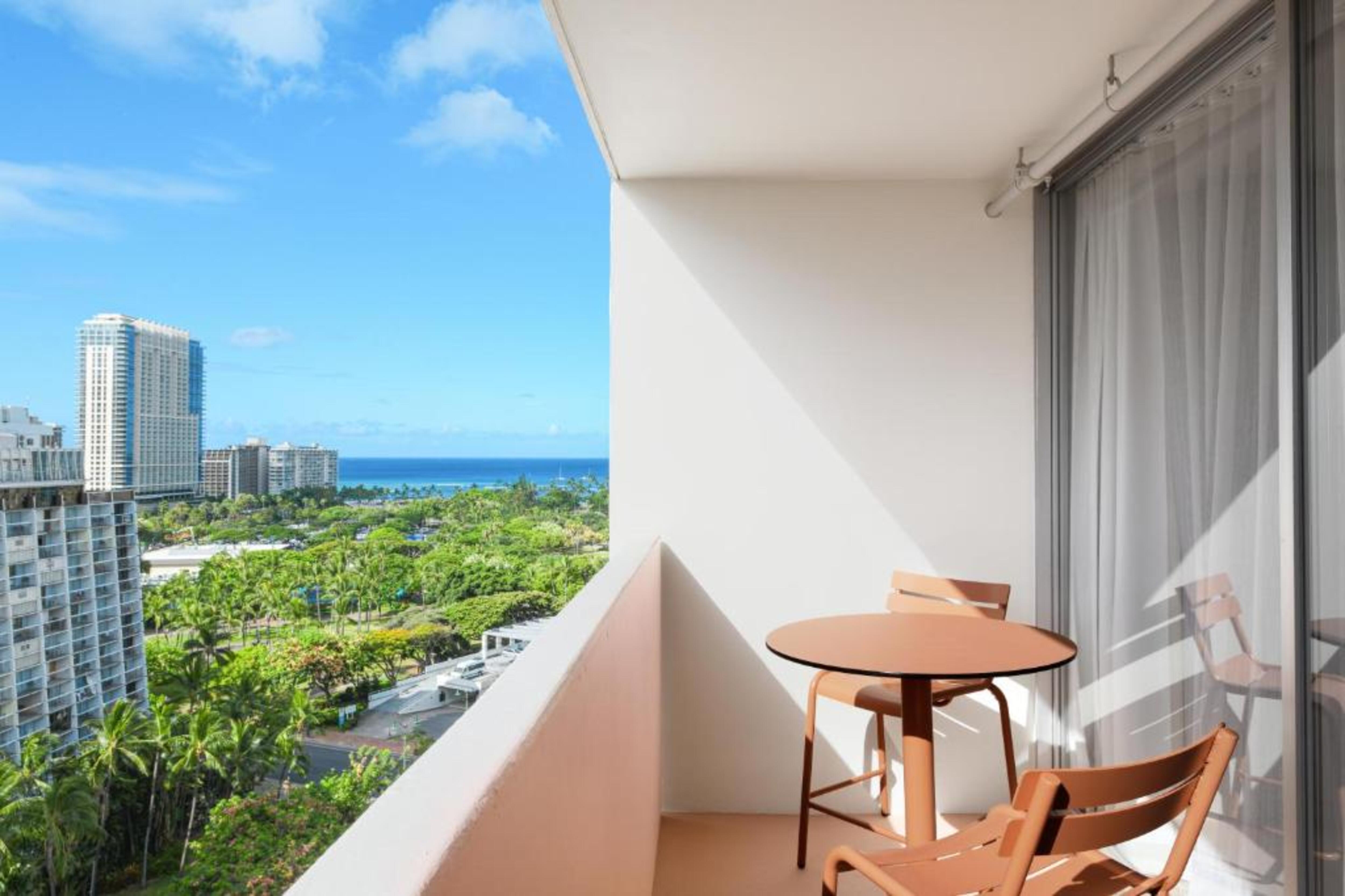 Romer Waikiki At The Ambassador 4*