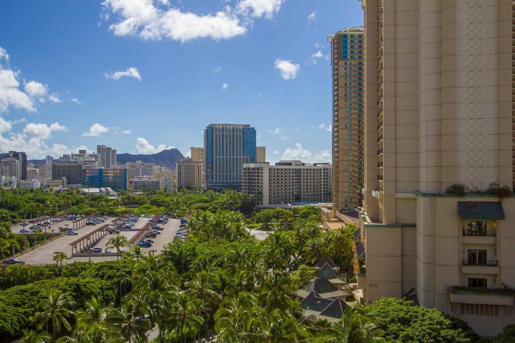 Apartment Modern Across From Hilton Lagoon Pw920 Honolulu