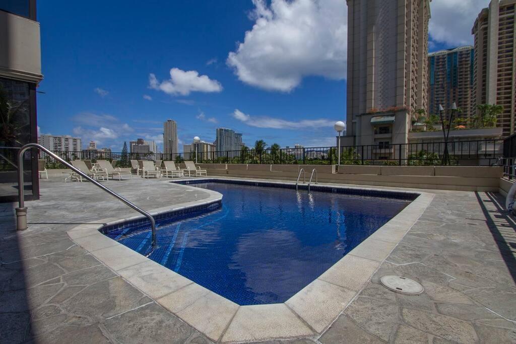 Apartment Modern Across From Hilton Lagoon Pw920