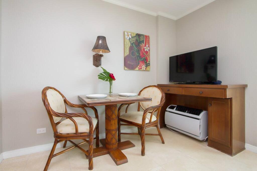 Luana Walk To The -l512 Holiday home Honolulu