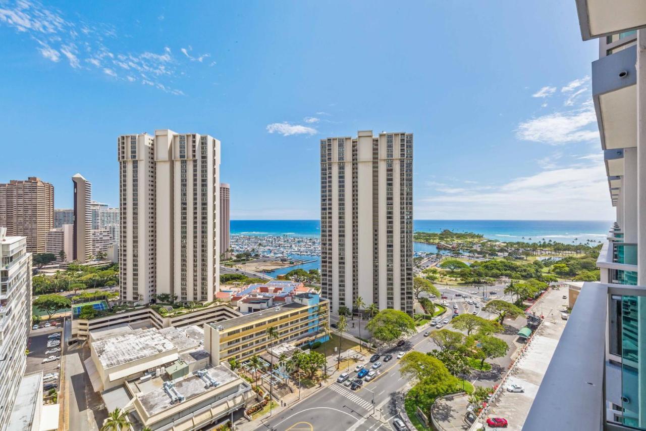 Castle At Ala Moana