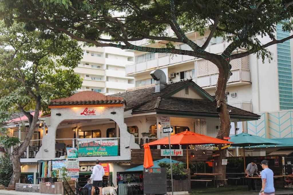 Seashore Waikiki 1 Block From A No Fees * Honolulu