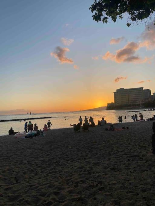 Seashore Waikiki 1 Block From A No Fees Apartment Honolulu