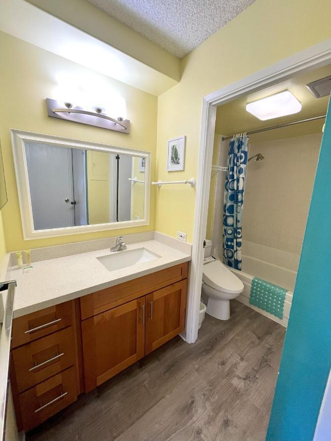 Royal Kuhio 1707 - Spacious With Stunning Diamond Head Views In The Heart Of Waikiki! Holiday home Honolulu