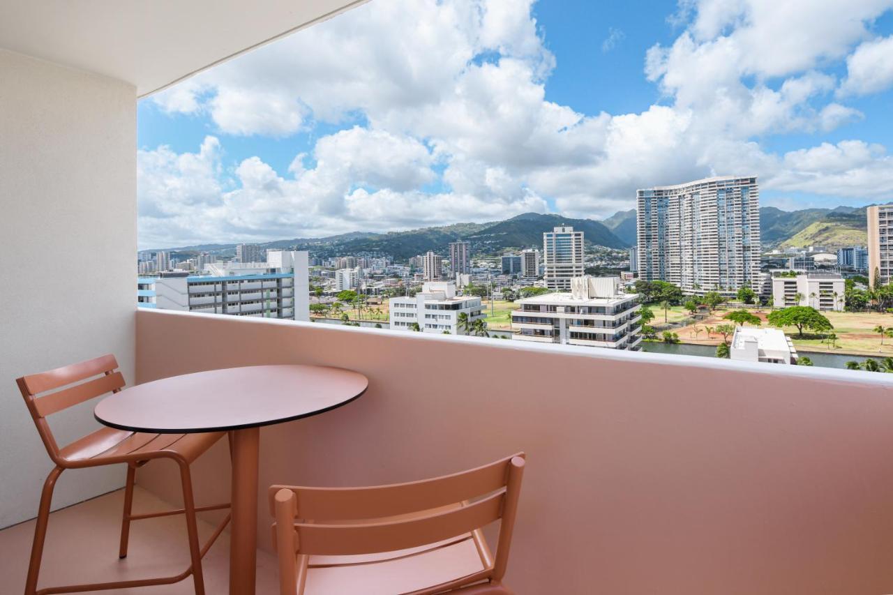 Hotel Romer Waikiki At The Ambassador 4*