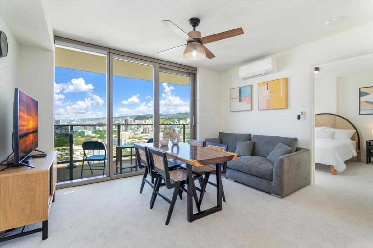 Sky Ala Moana 2908 *