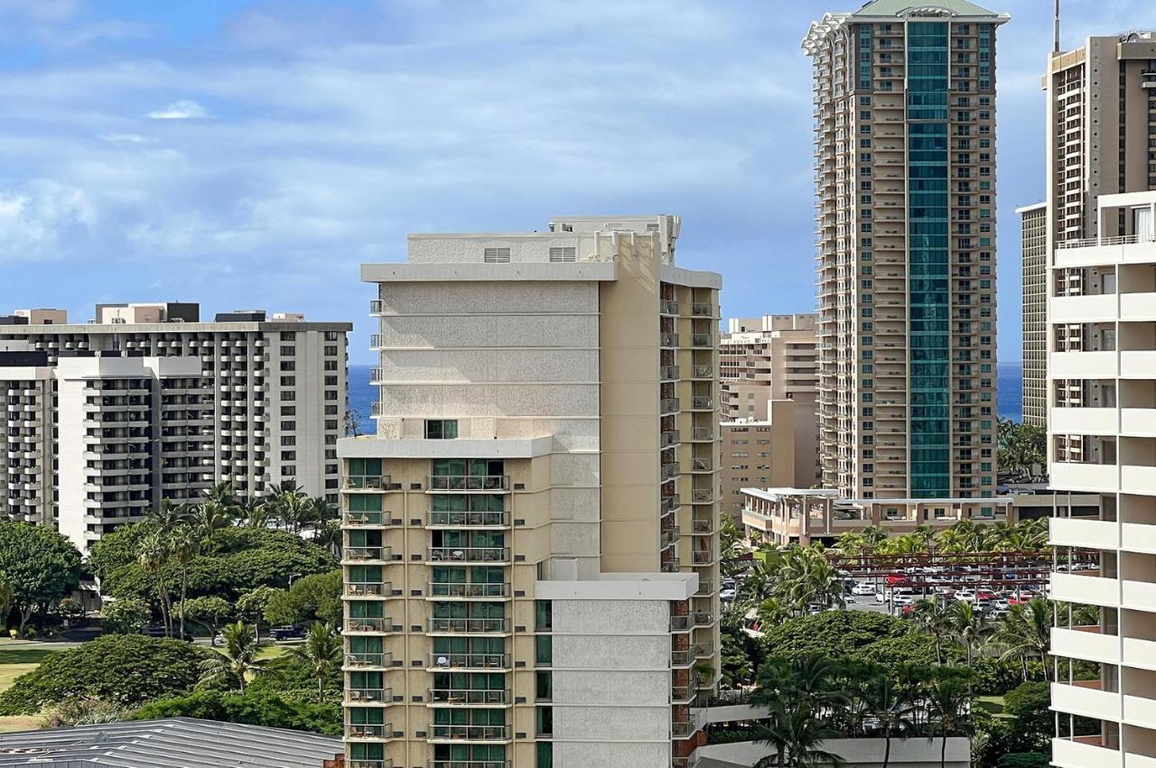 Oahu Royal Garden At Waikiki 1711 Honolulu