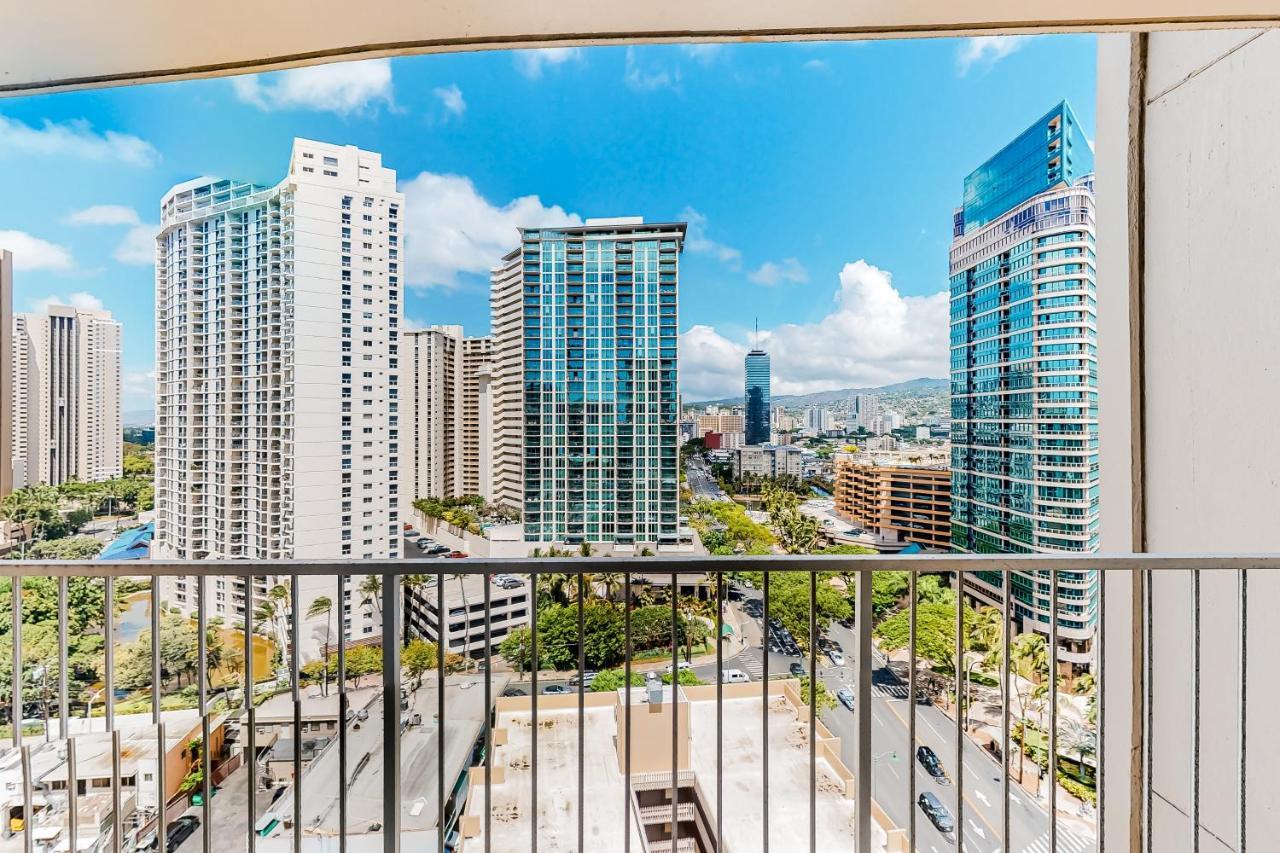 Apartment Pavilion At Waikiki 1804 - 30 Night Minimum