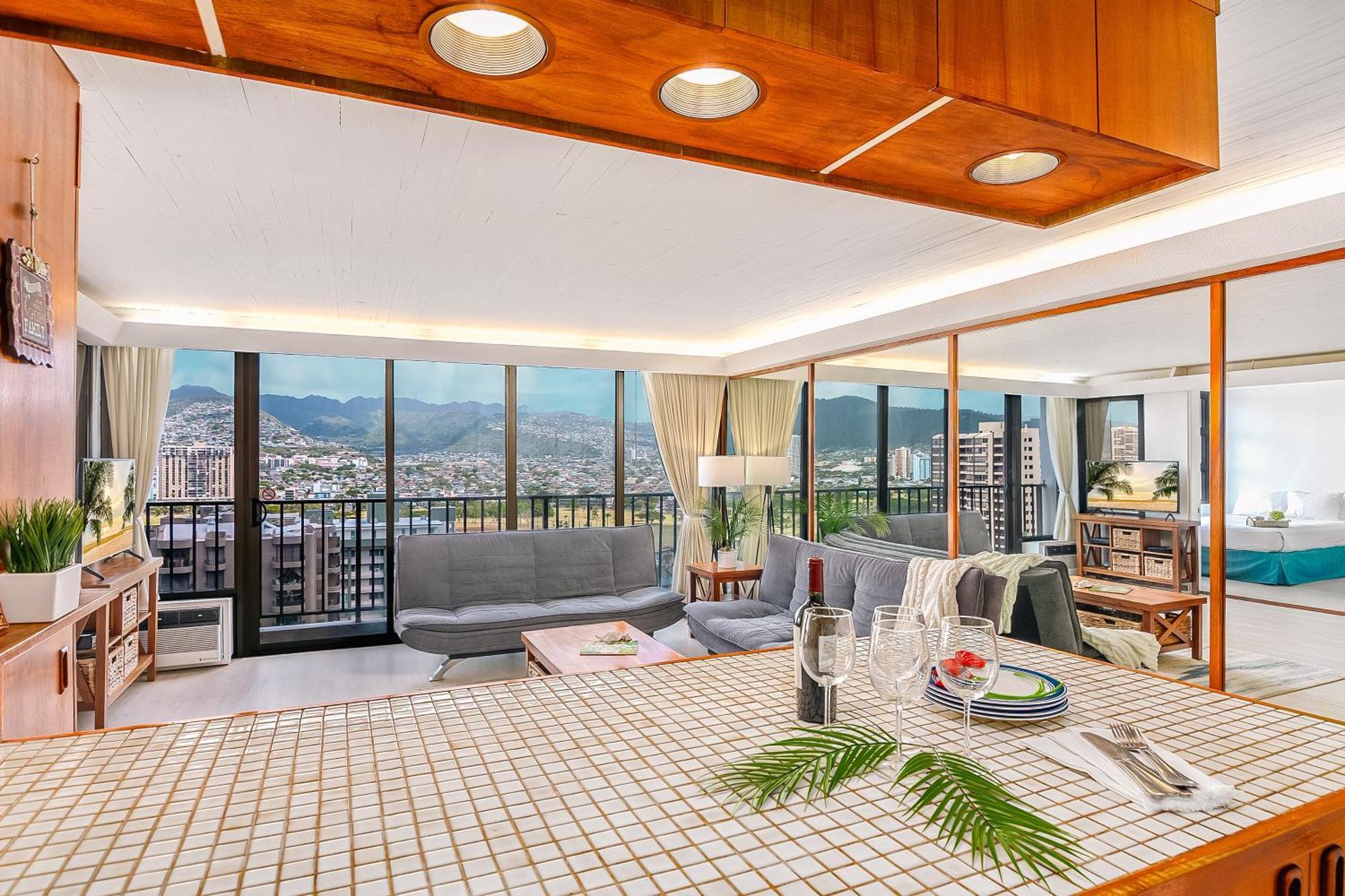 Renovated Mountain View Getaway With Free Parking! Apartment