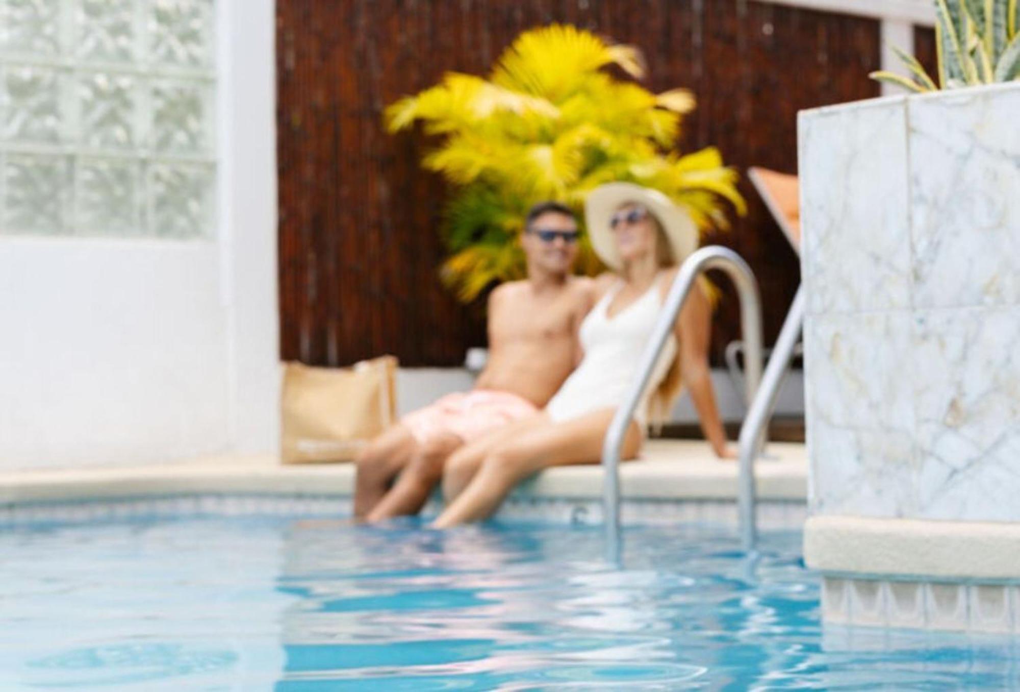 Oasis Waikiki Hotel