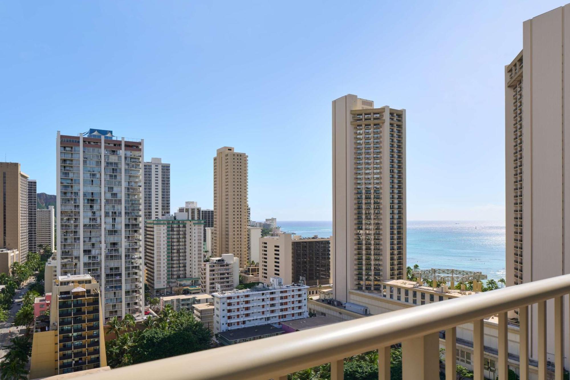 Hotel Outrigger Waikiki Paradise 4*