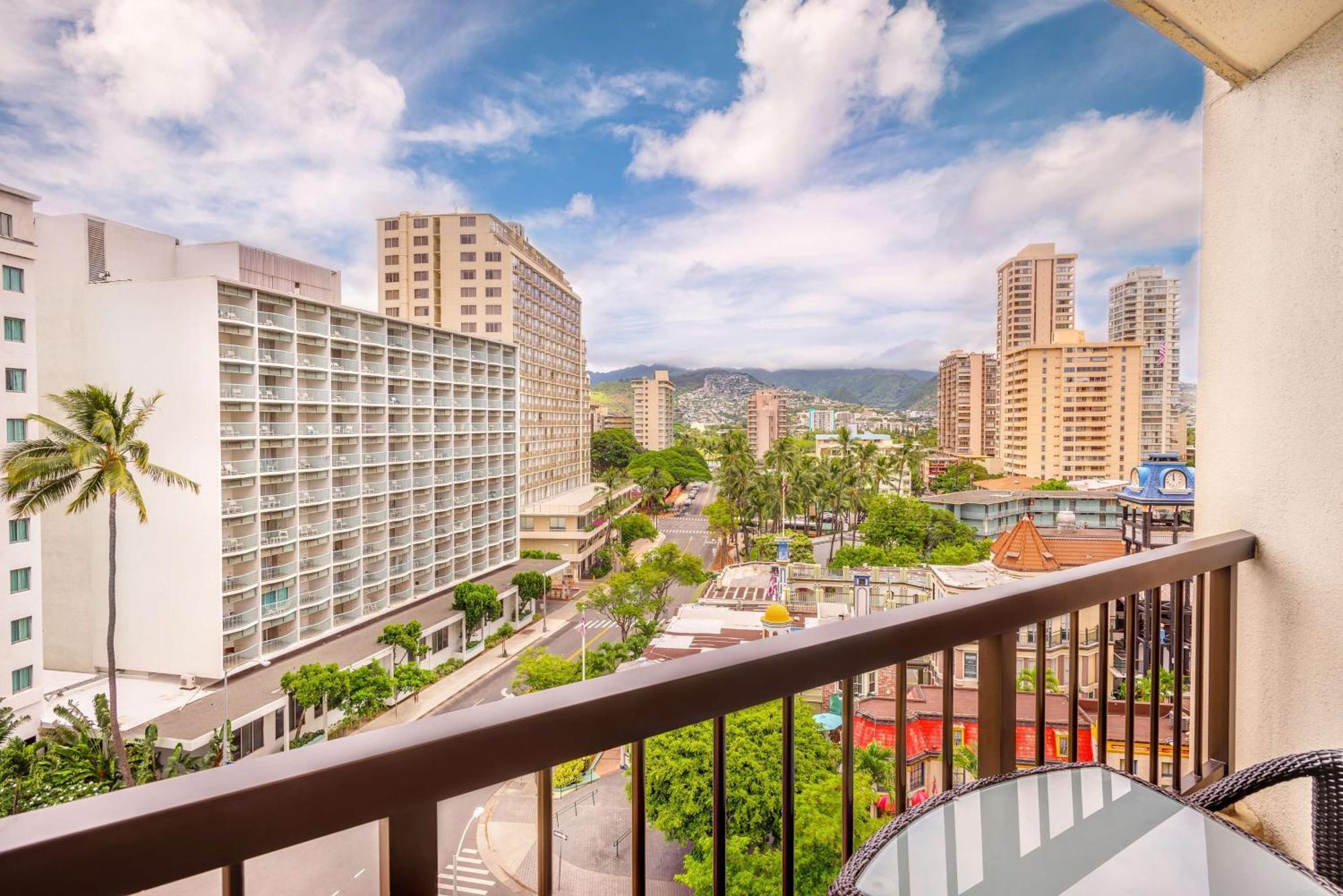 Resort Hyatt Regency Waikiki &