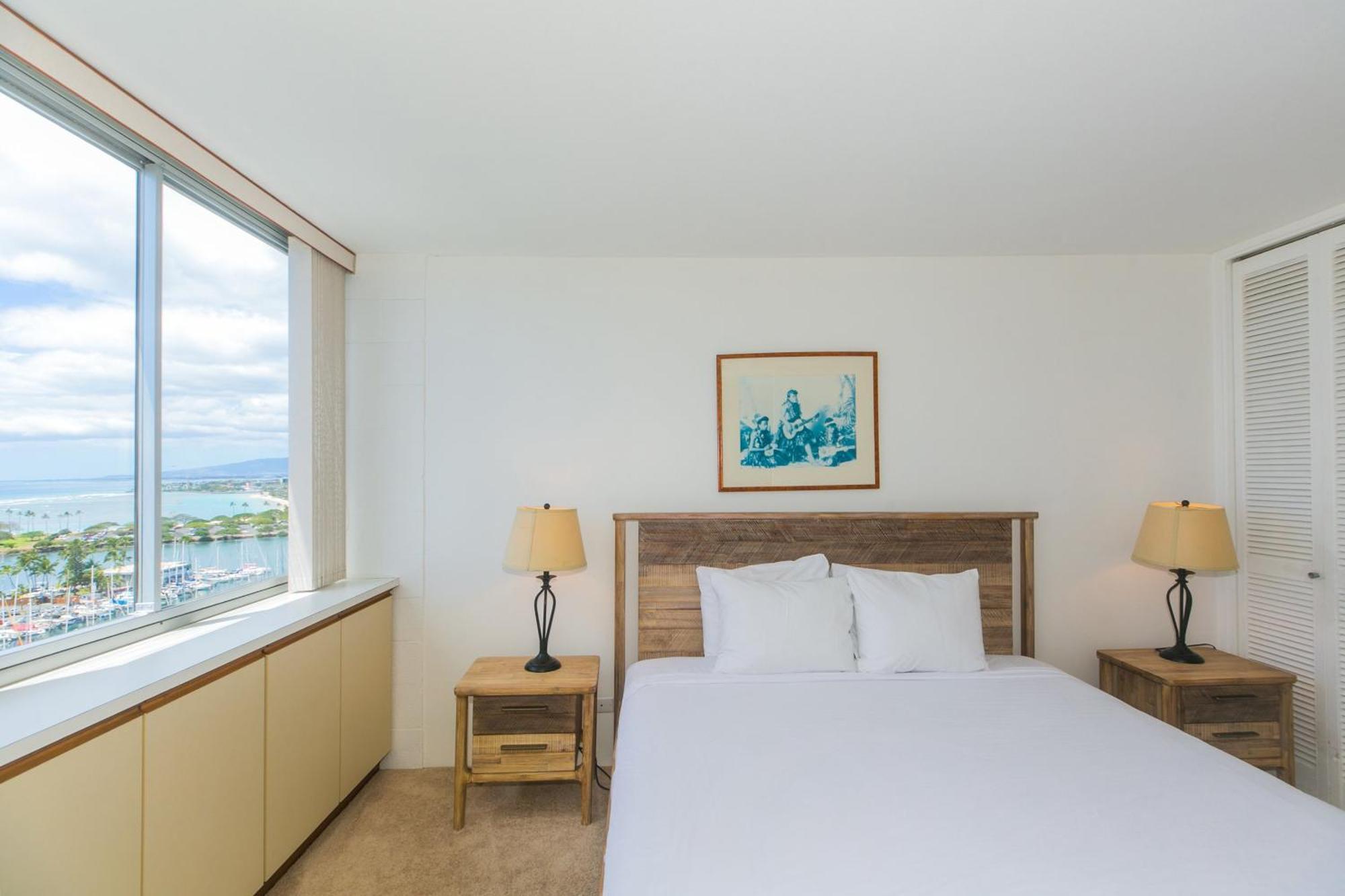 Ilikai Marina 1688 Yacht Harbor View 1br Honolulu