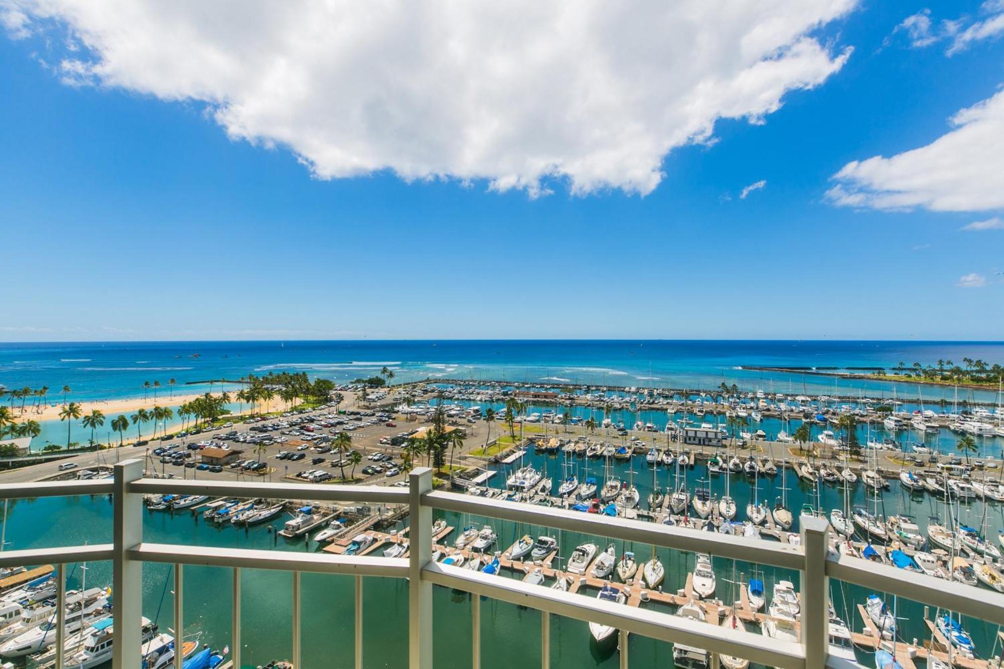 Ilikai Marina 1688 Yacht Harbor View 1br Apartment *