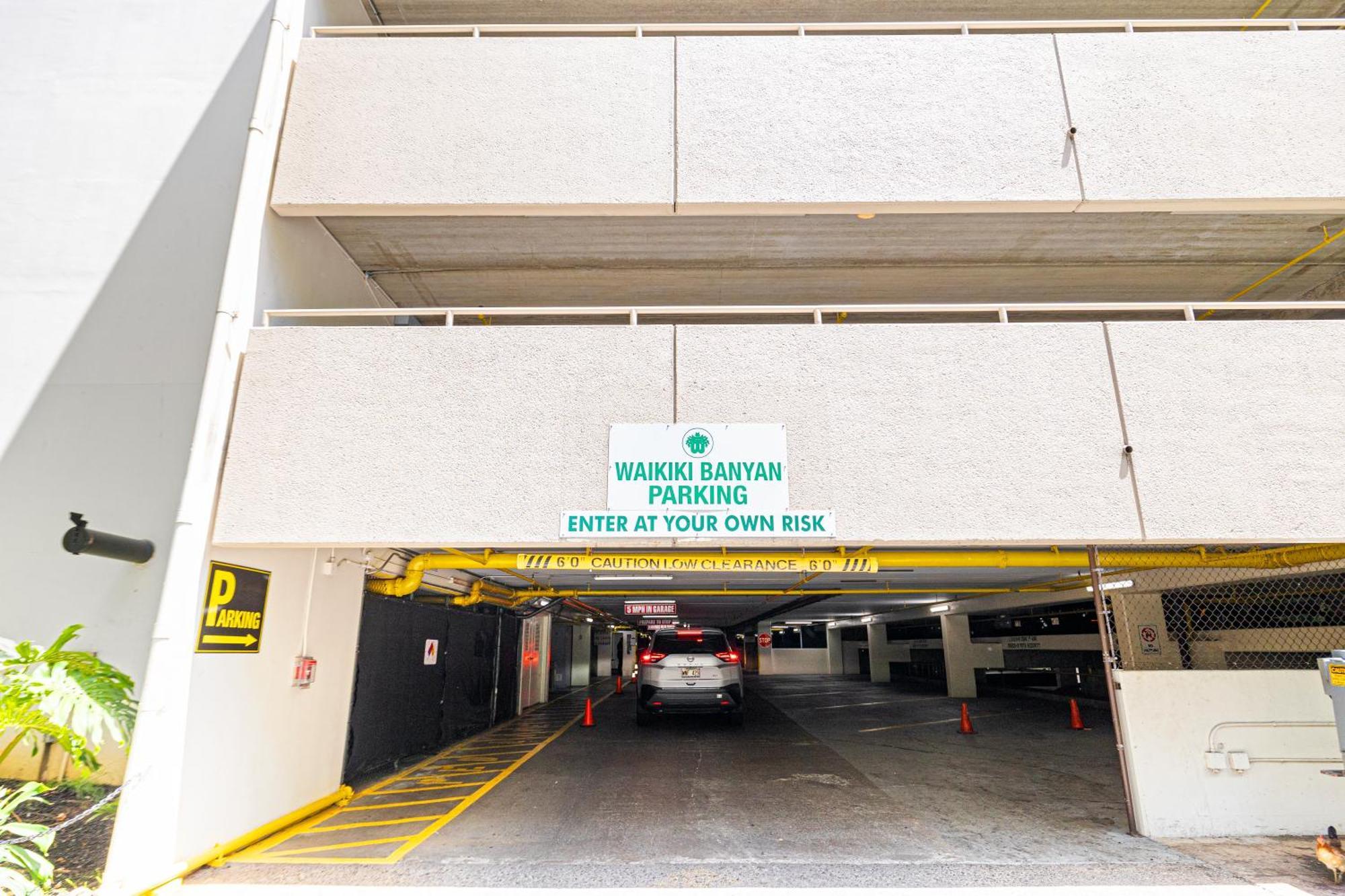 Lovely 1br Ocean View Condo, Near + Parking! Apartment