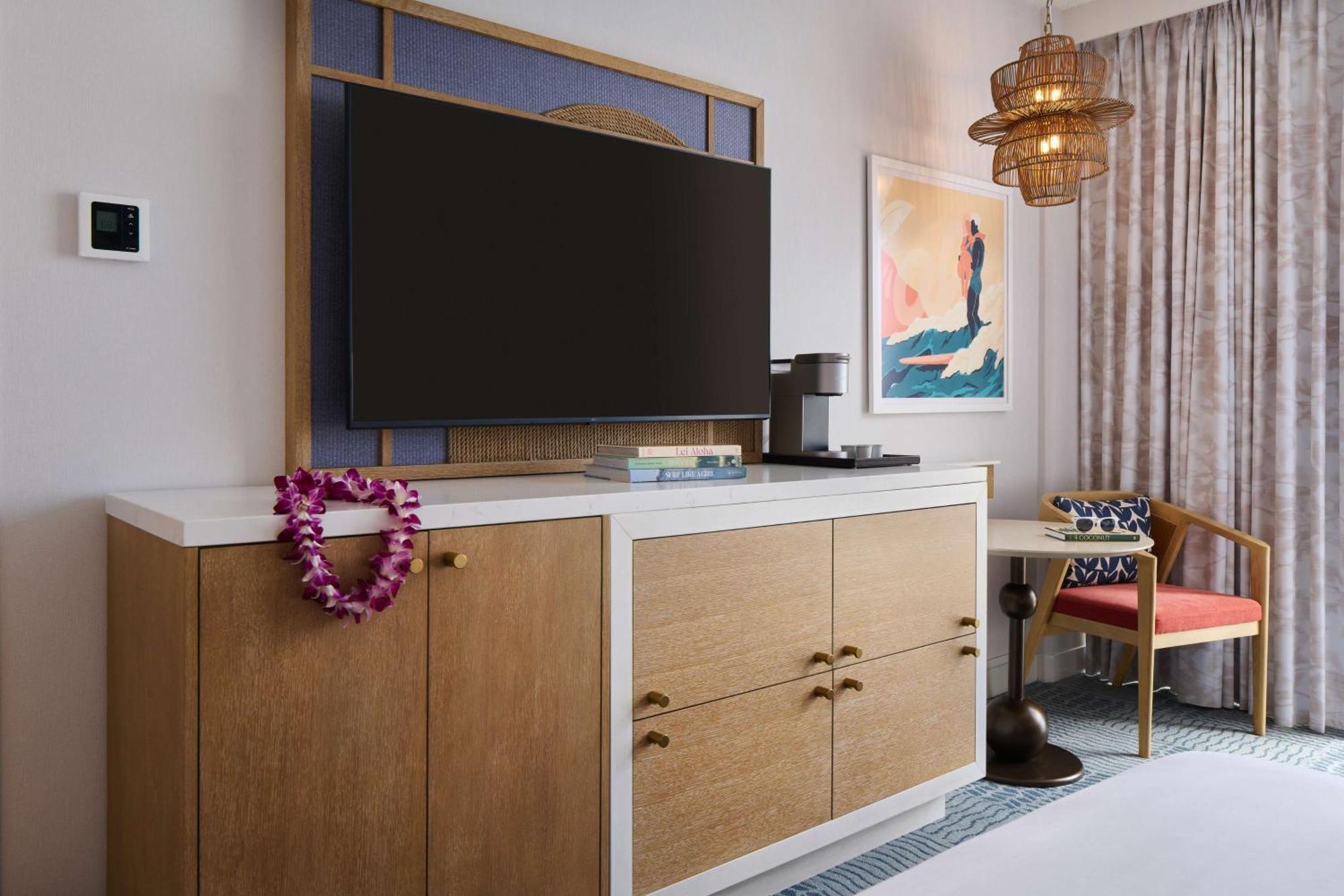 Outrigger Waikiki Paradise Hotel 4*