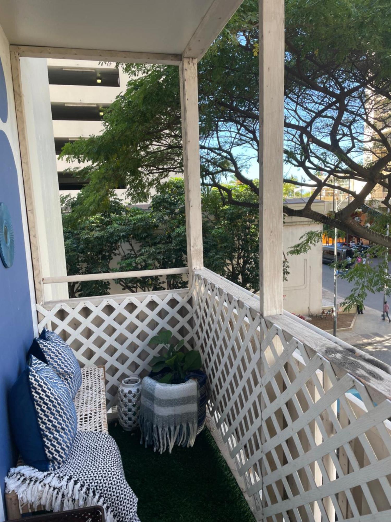 Stylish Near Kuhio *