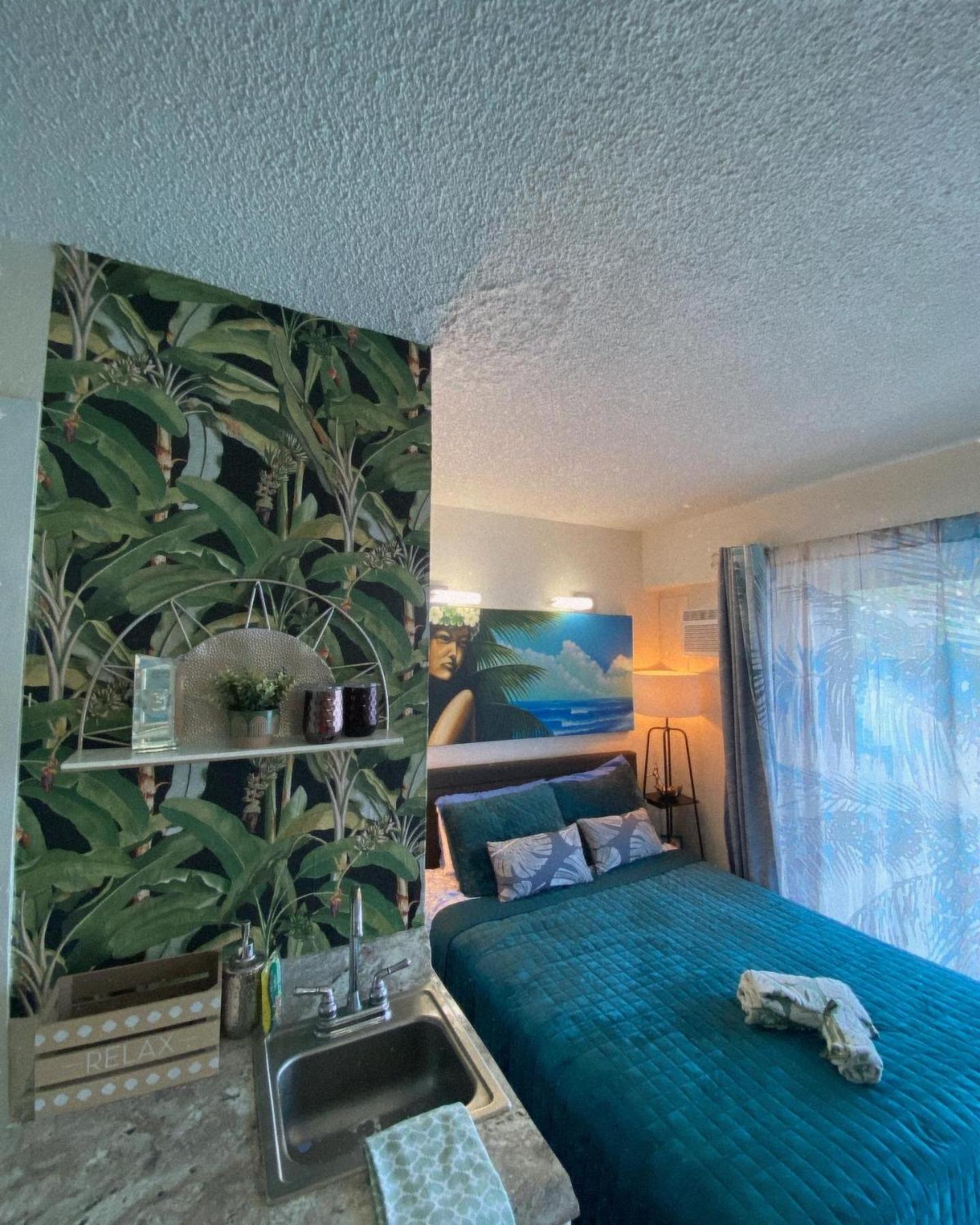 Stylish Near Kuhio * Honolulu