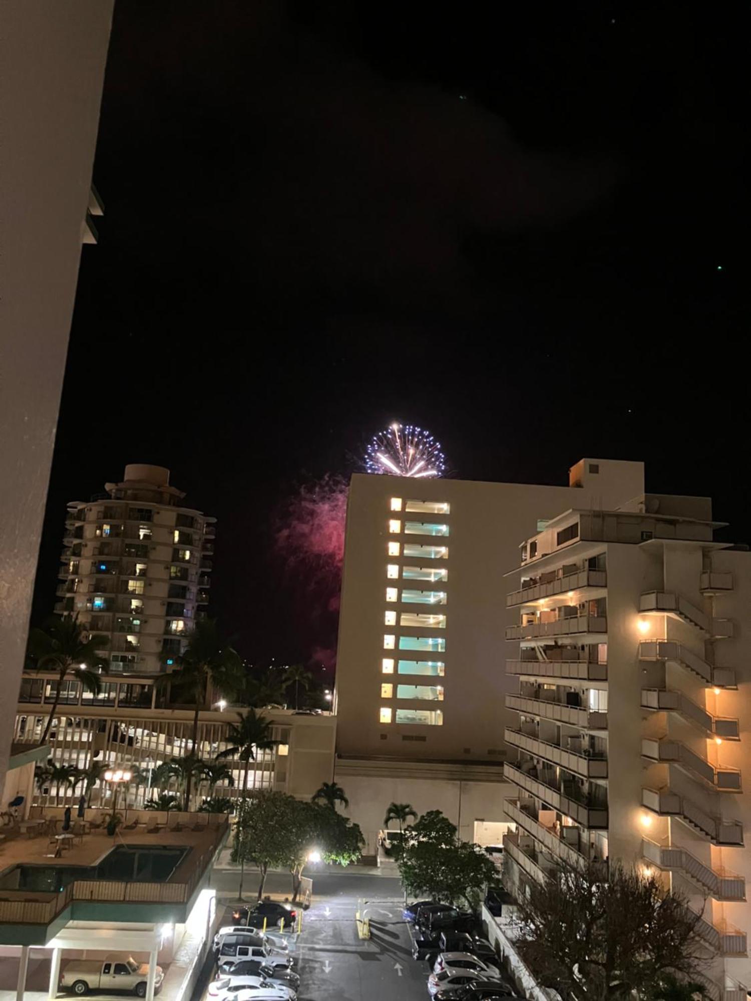 Contemporary Ocean View - Heart Of Waikiki! Apartment *