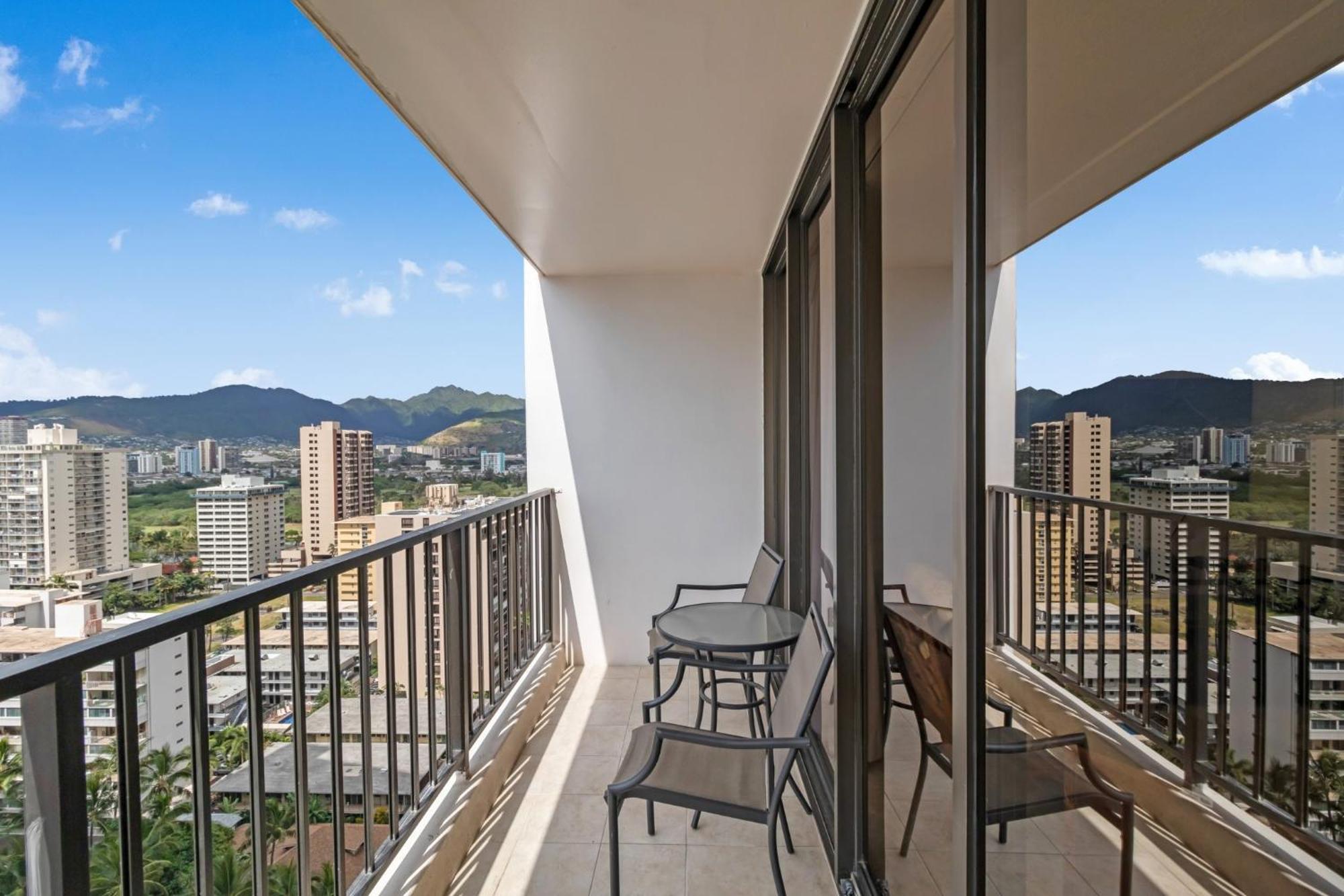 Apartment Tower 1 2214 - Kp *