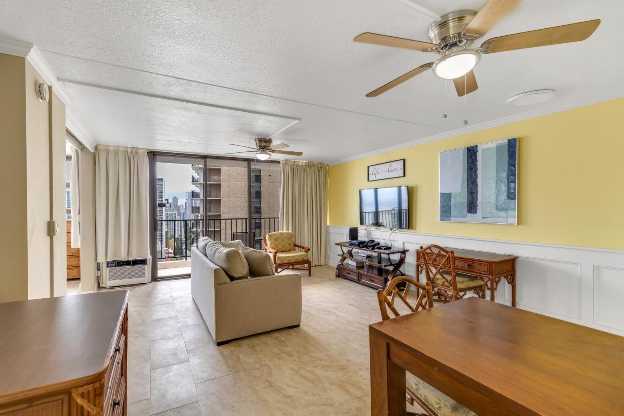 Tower 1 2214 - Kp Apartment *