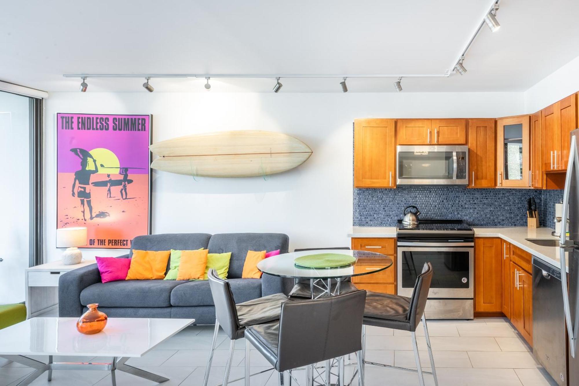 7th Floor Garden View In Walking Distance To Waikiki *