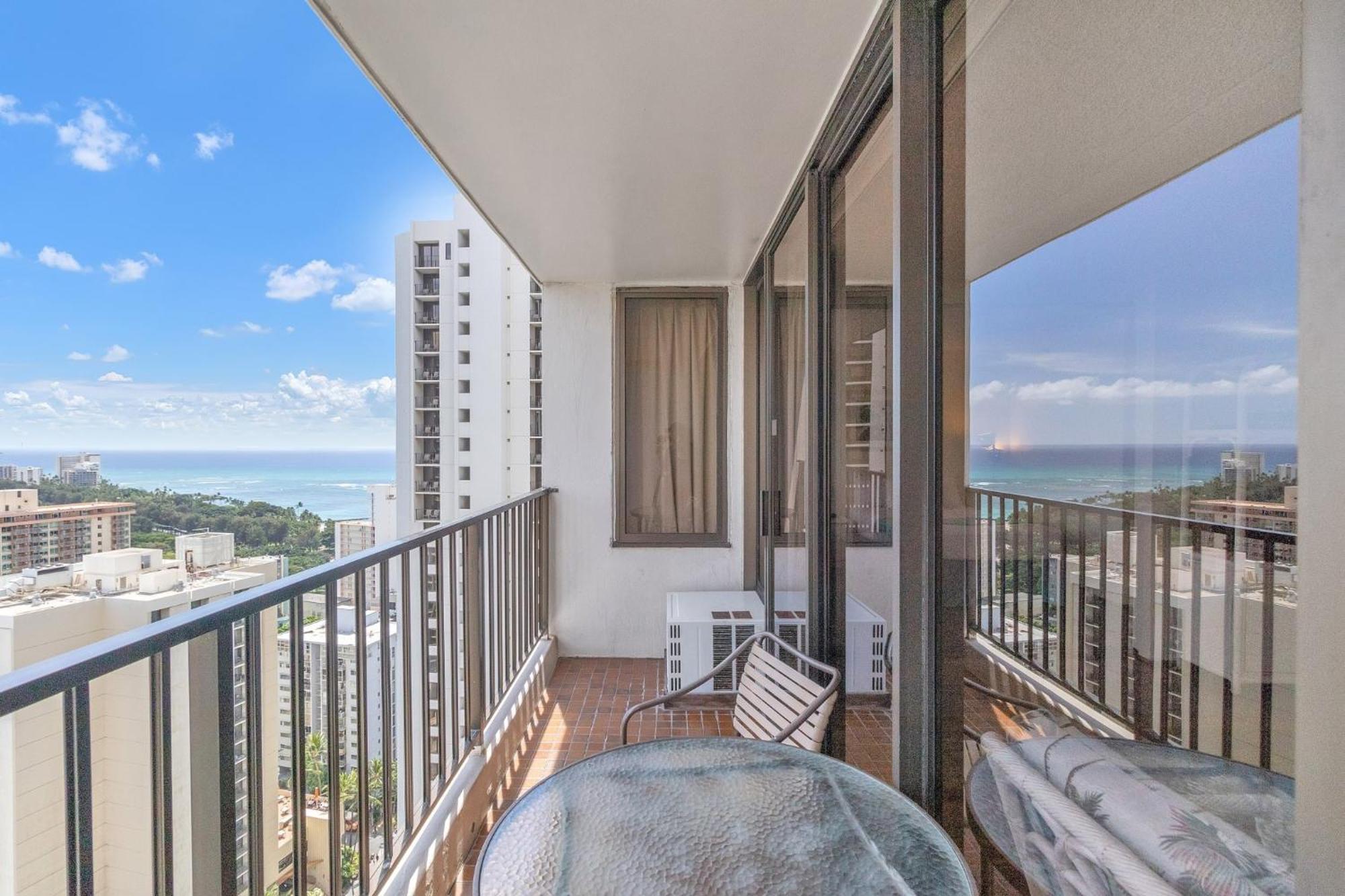 Tower 1 3011 - Qqp Apartment