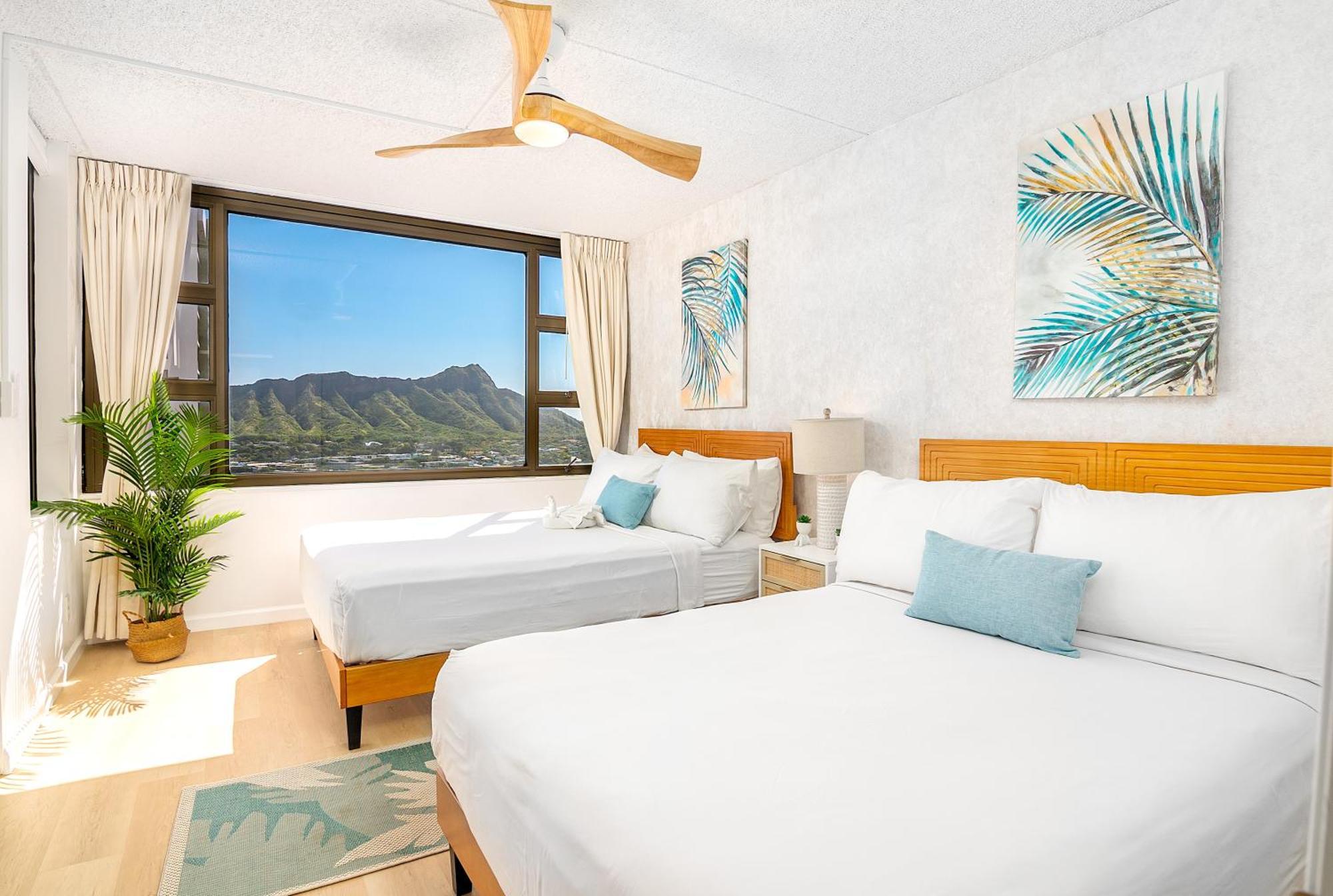 Apartment Waikiki Banyan: Diamond Head And Ocean View Condo! Honolulu