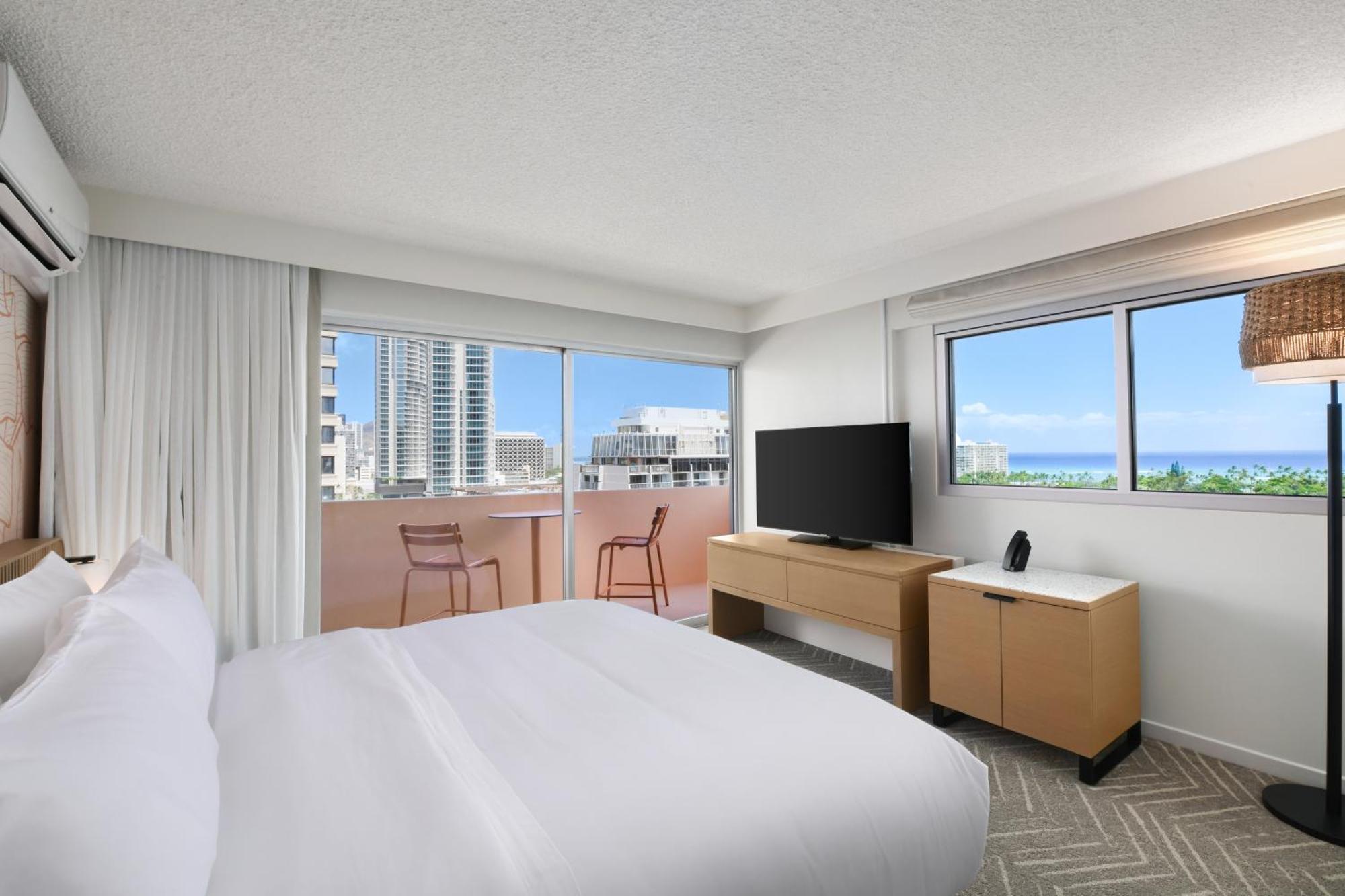 Romer Waikiki At The Ambassador Honolulu