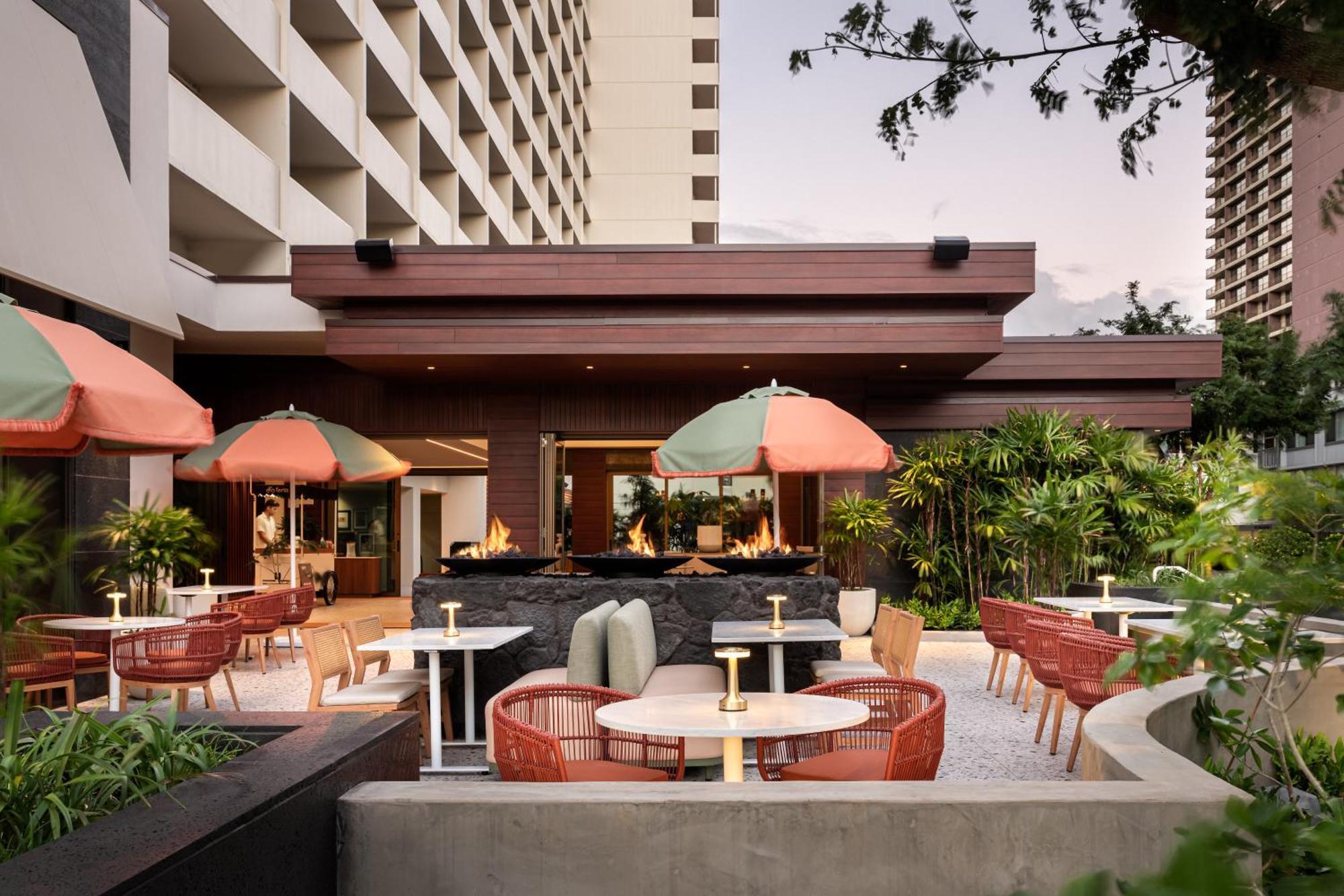 Romer Waikiki At The Ambassador