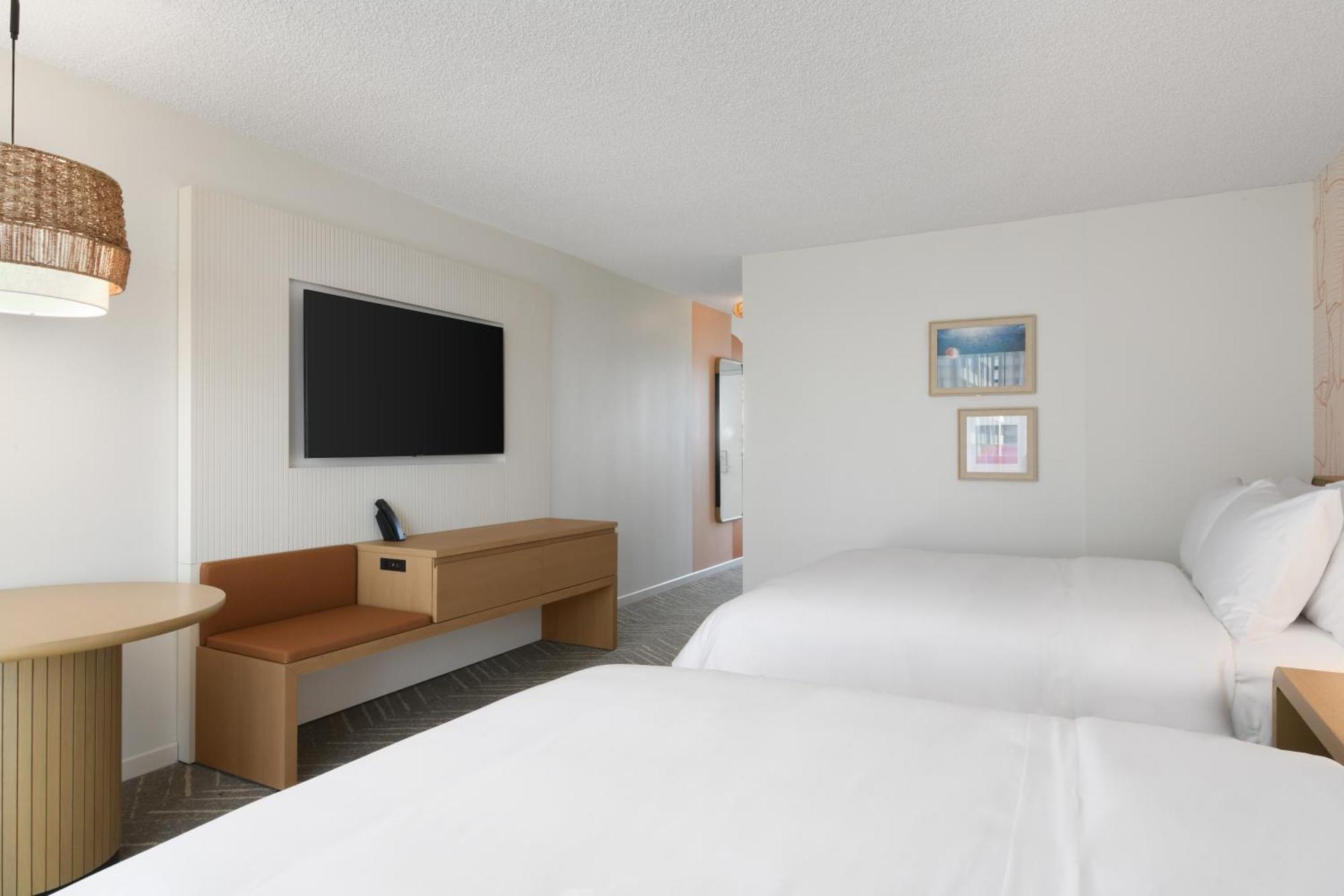 Hotel Romer Waikiki At The Ambassador
