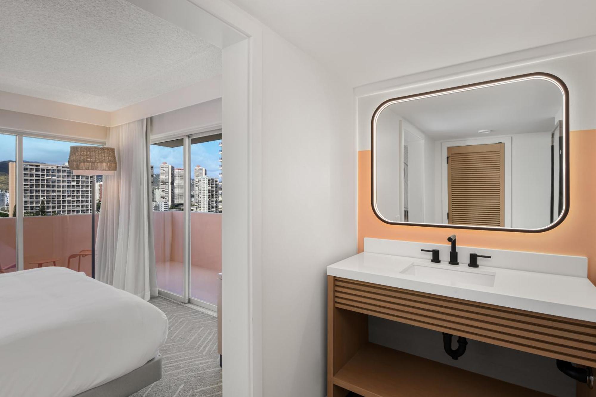 Romer Waikiki At The Ambassador Hotel Honolulu
