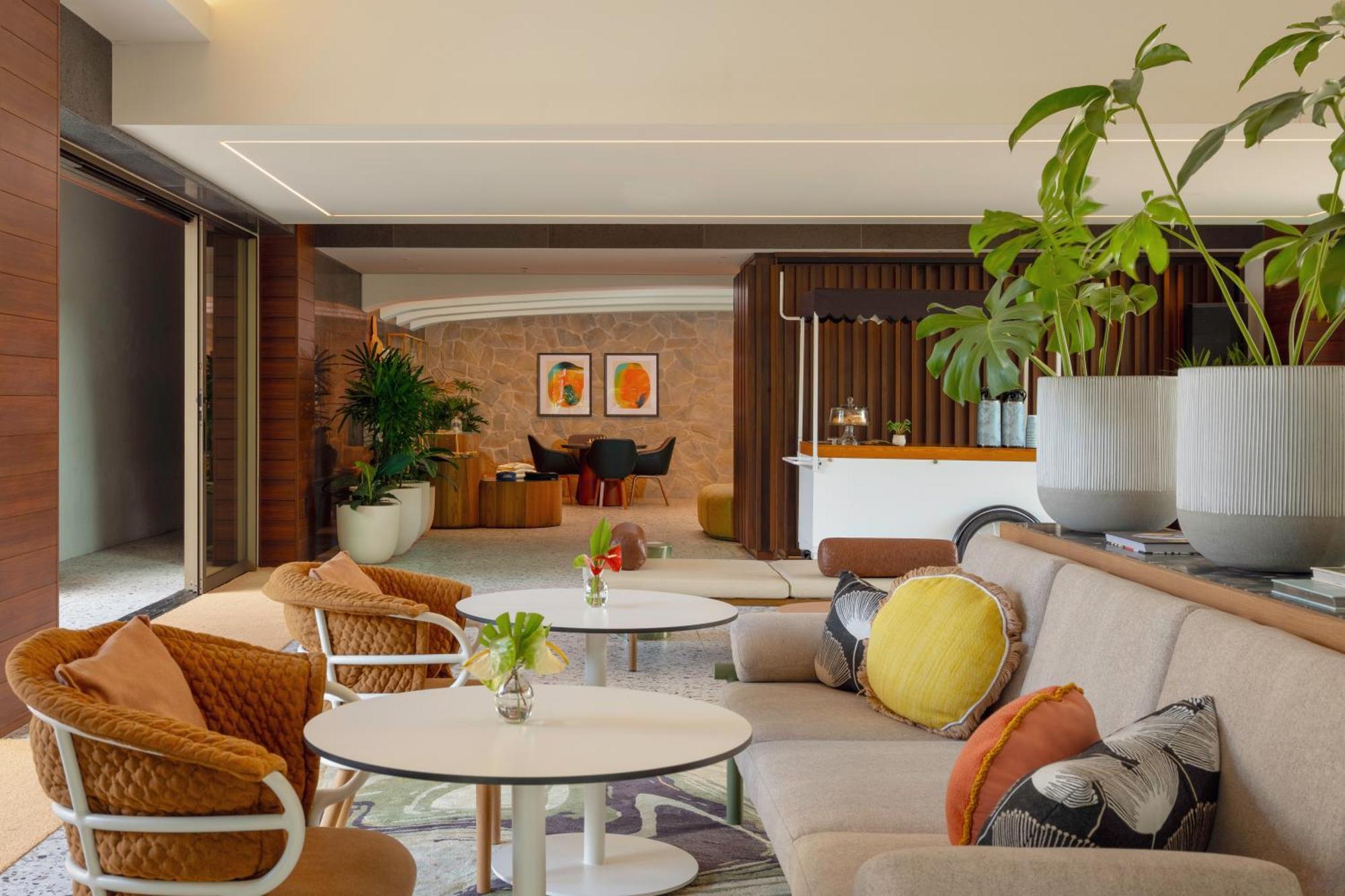 Romer Waikiki At The Ambassador Honolulu