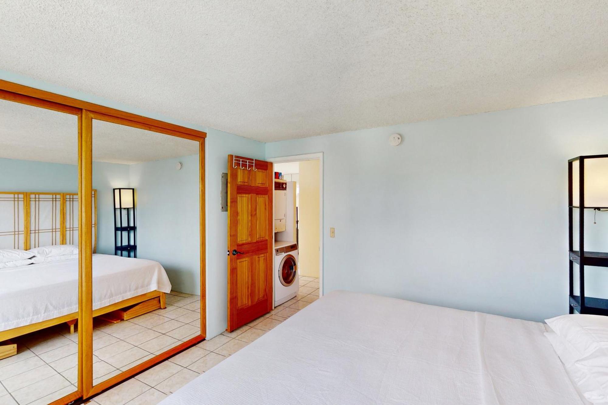 Waikiki Townhouse 1101 - 30 Night Minimum * Honolulu