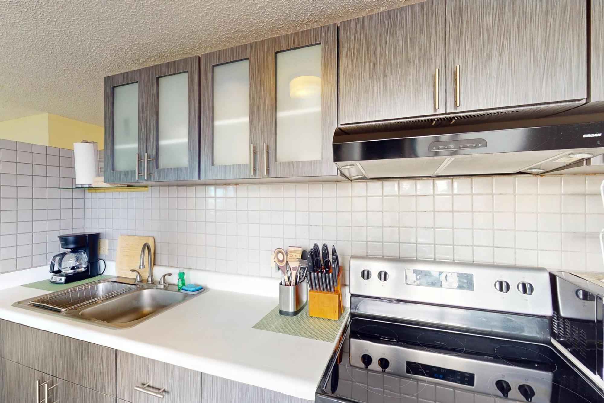 Apartment Waikiki Townhouse 1101 - 30 Night Minimum *