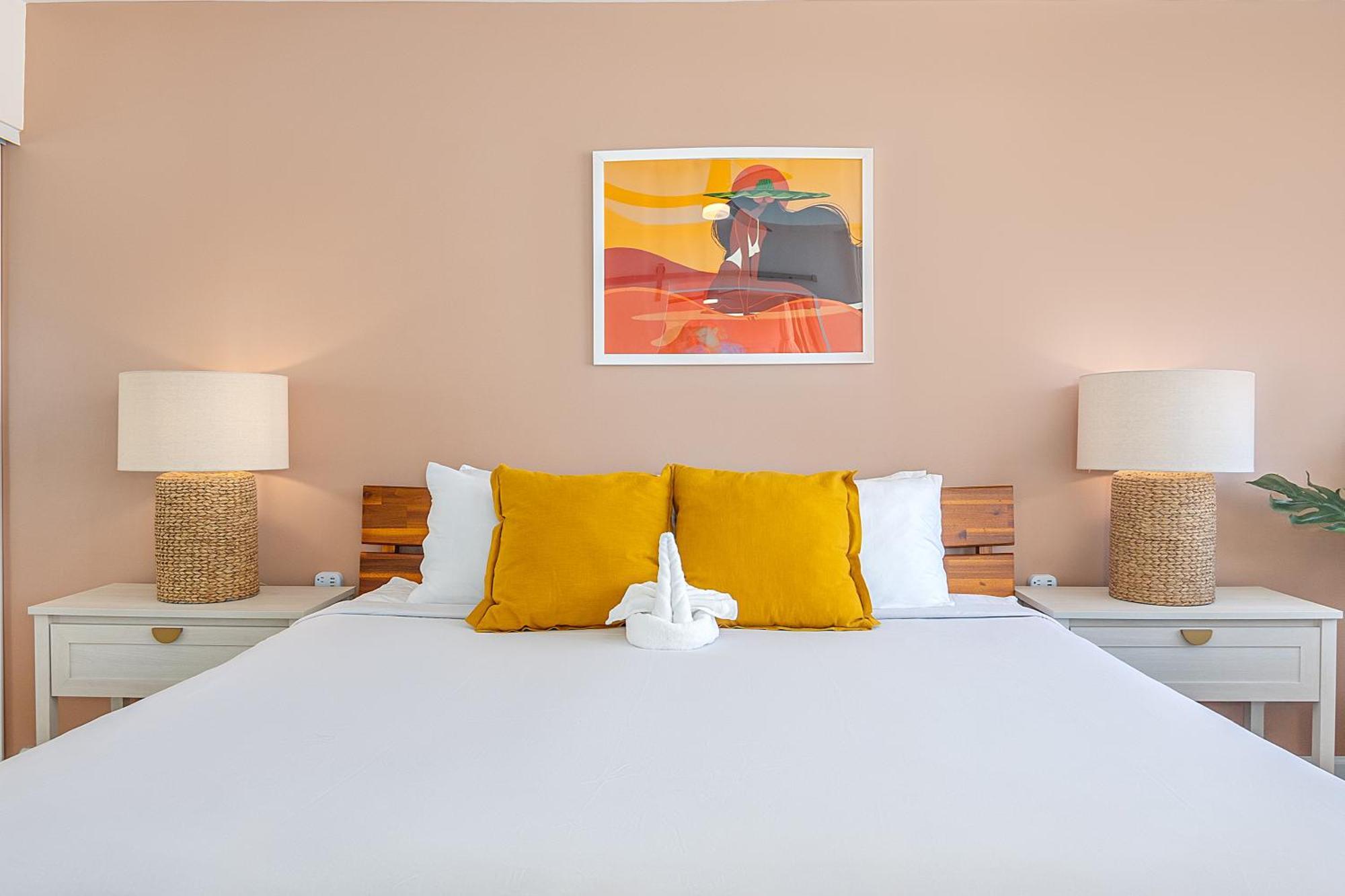 Deluxe 34fl Ocean View, One Block To Waikiki Apartment Honolulu