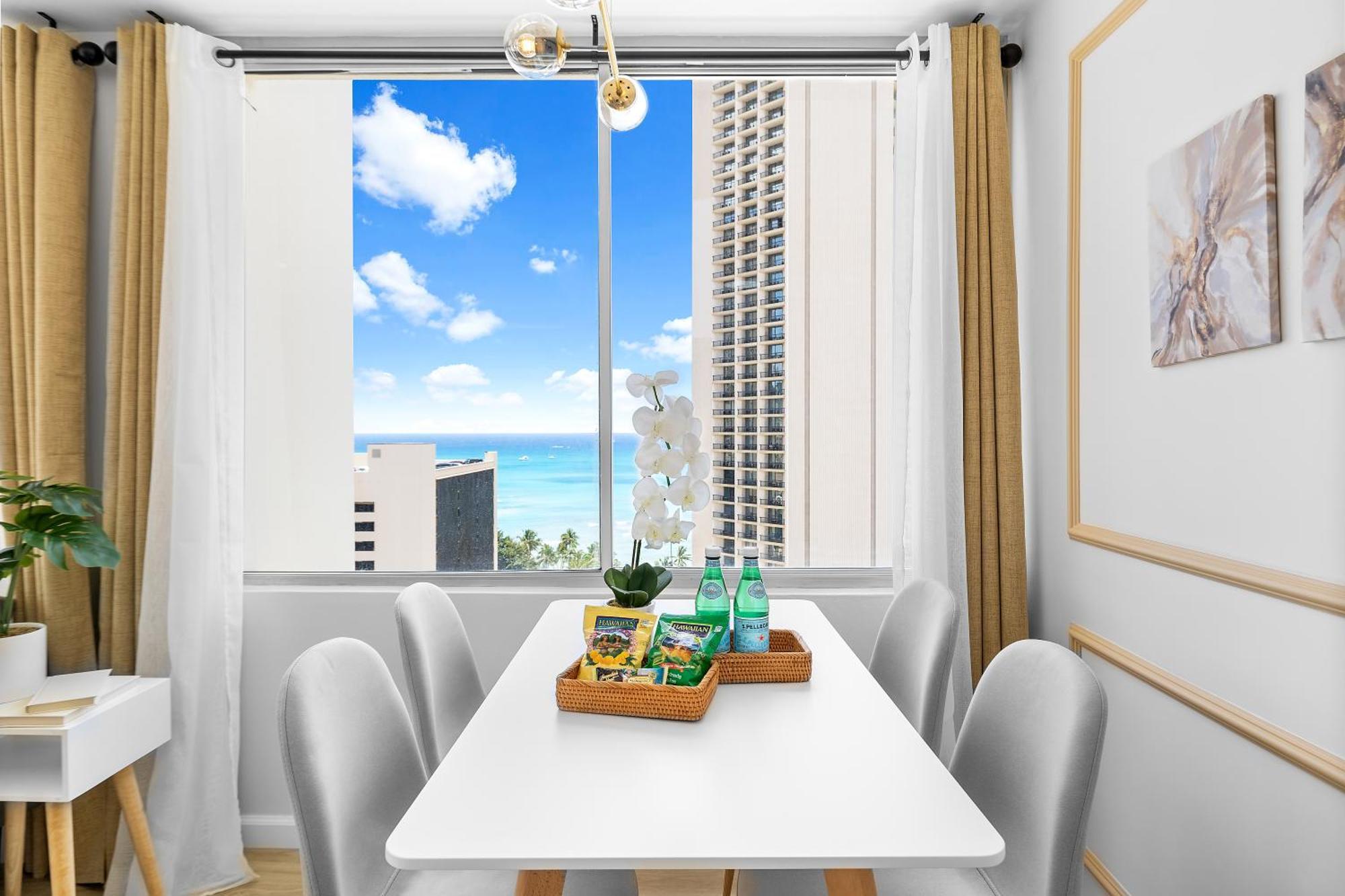 Stylish 1-br With Breathtaking Ocean Views Honolulu