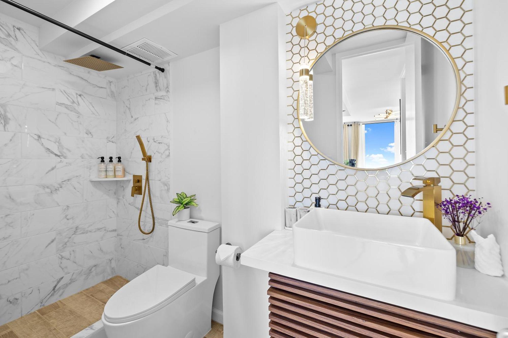 Stylish 1-br With Breathtaking Ocean Views Apartment *