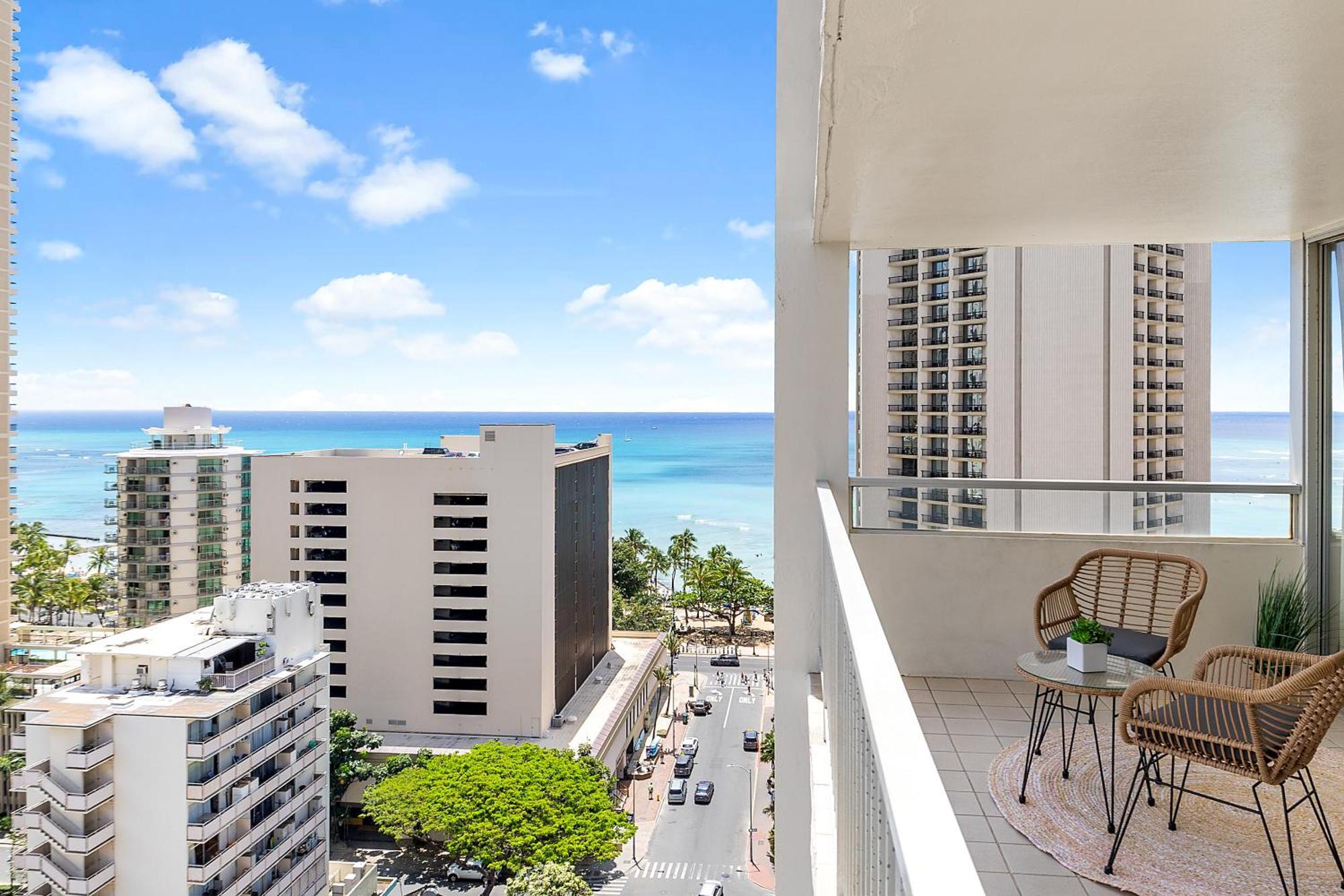 Stylish 1-br With Breathtaking Ocean Views