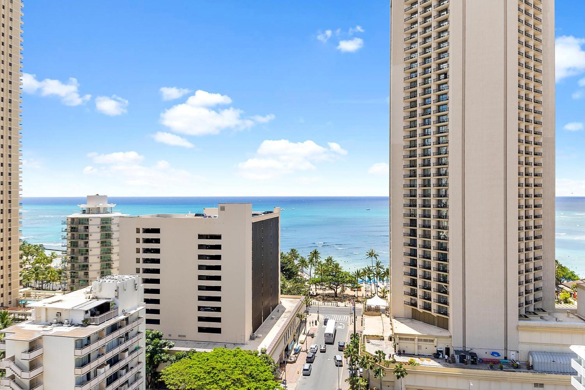Stylish 1-br With Breathtaking Ocean Views