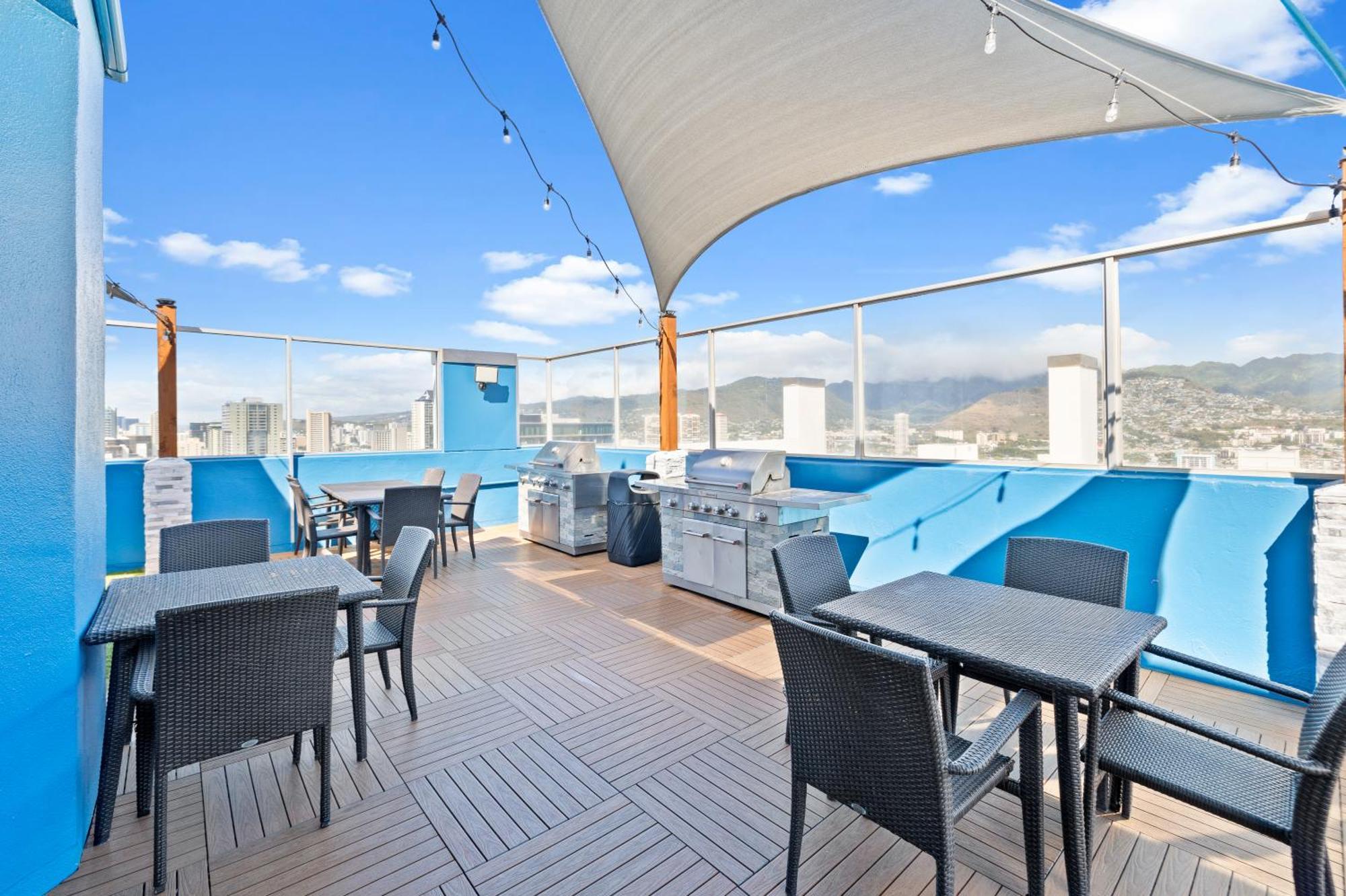 1br With Great Views, 3 Mins To Waikiki Beach! Honolulu