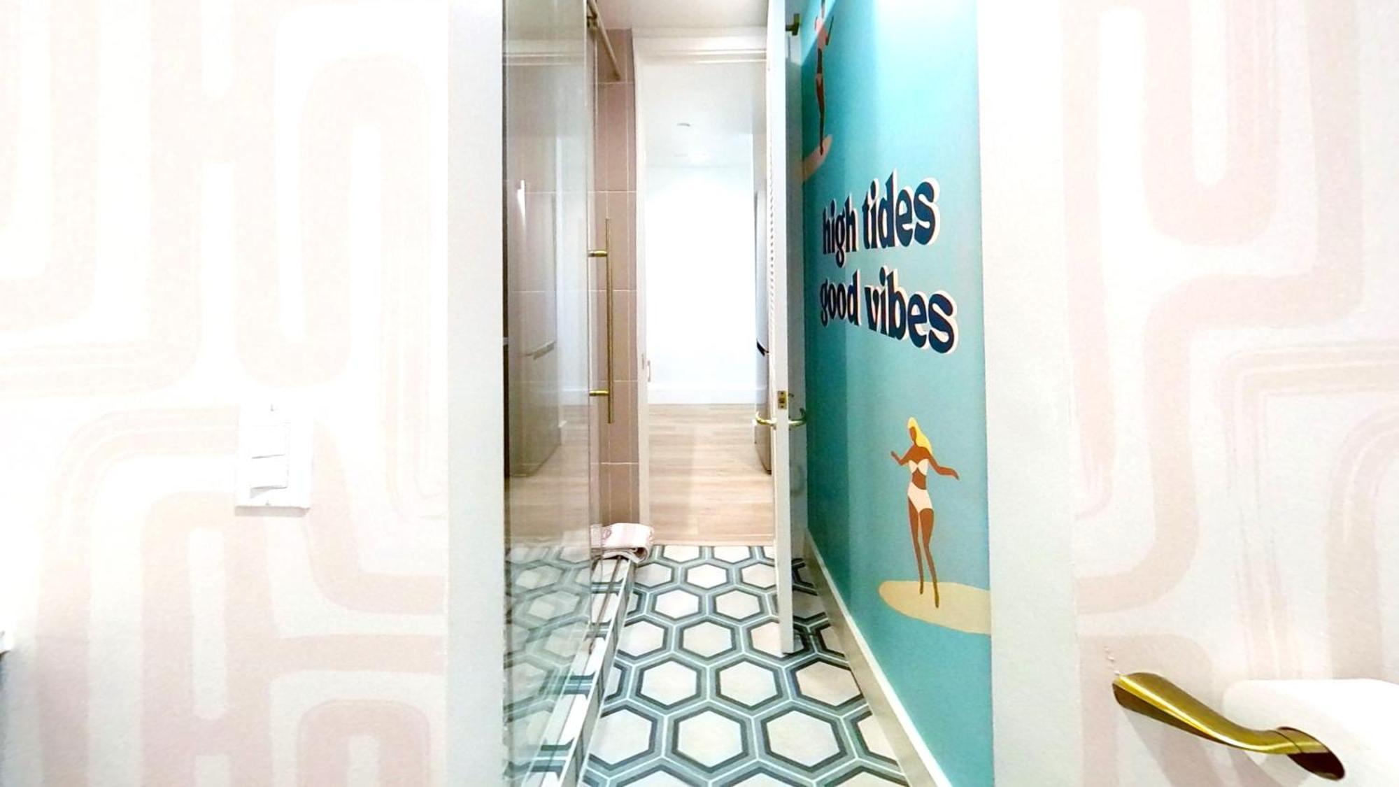 Aparthotel S&n Lux Suite-free Parking-king Bed-kitchen-wifi Honolulu