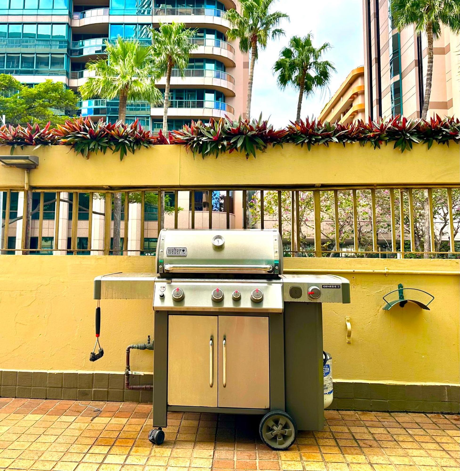 Apartment Waikiki 2 Bedrooms, 1 Bath, Free Parking, Sleep 6