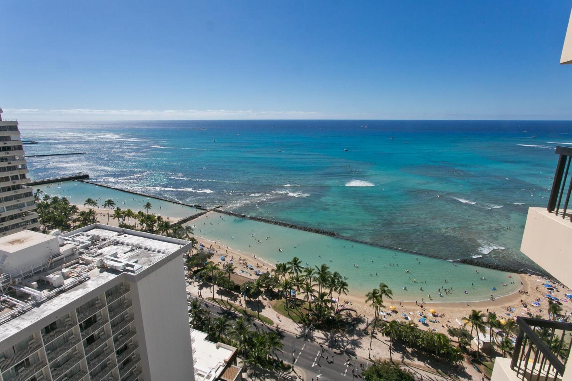 High Floor Luxury Oceanfront At Waikiki Tower Honolulu
