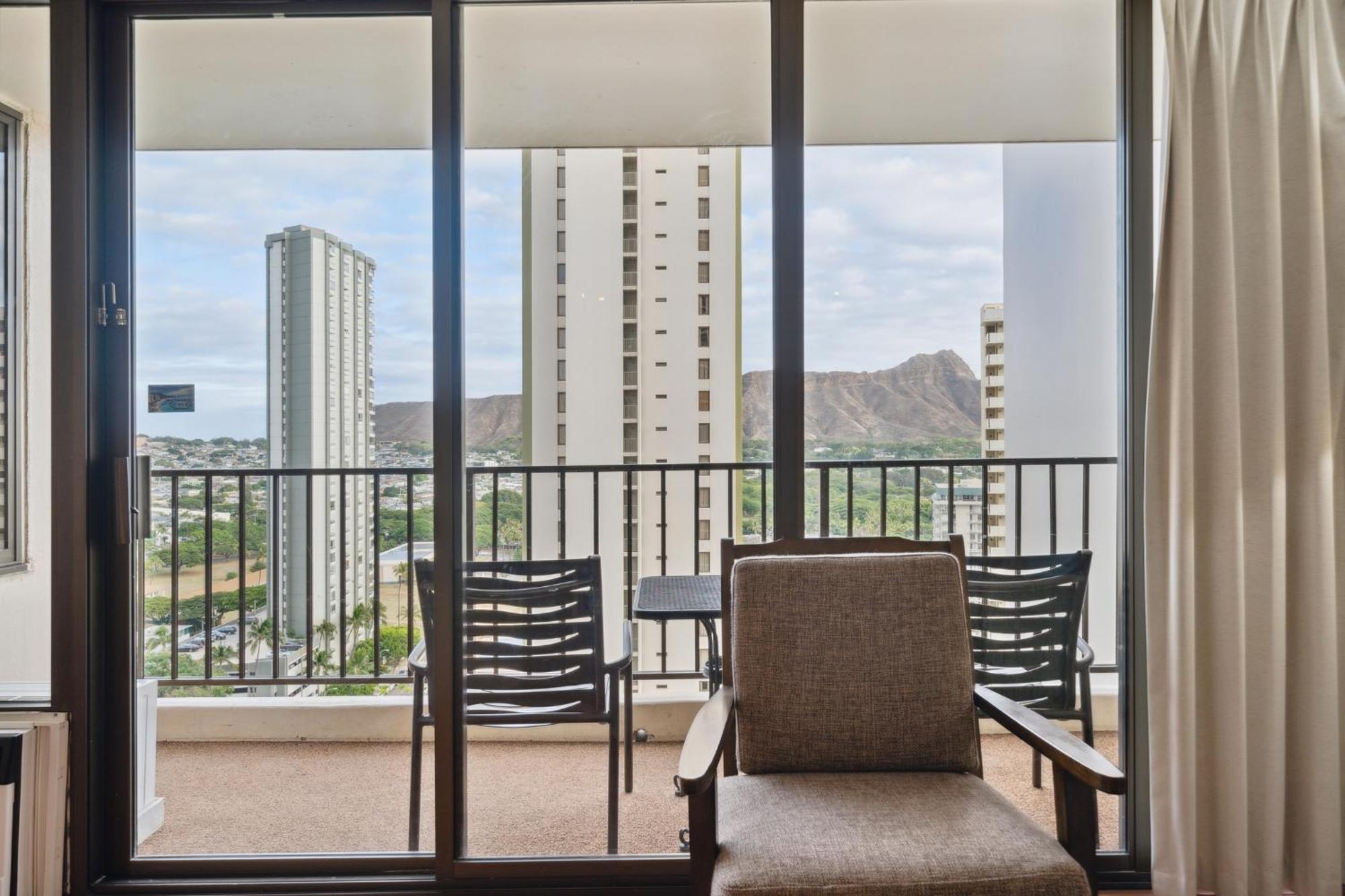 Deluxe 21st Floor Corner With Diamond Head Views Apartment Honolulu