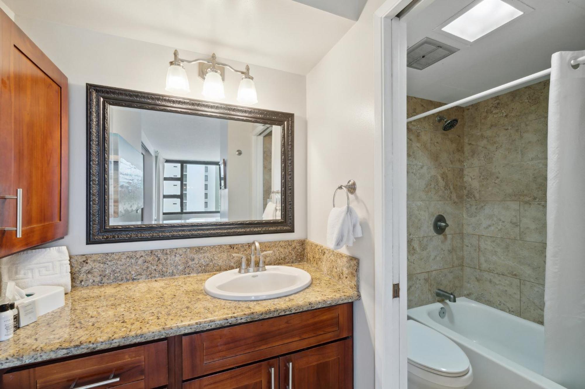 Deluxe 21st Floor Corner With Diamond Head Views * Honolulu