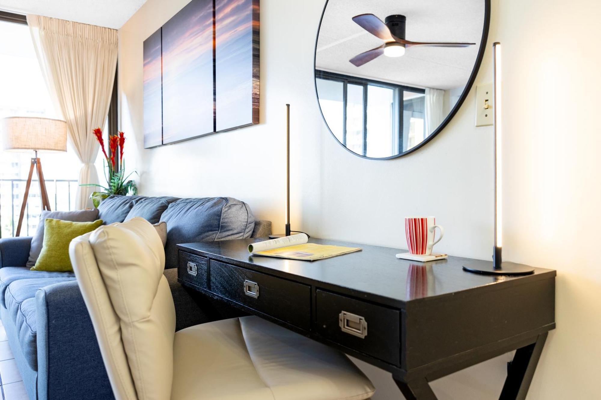 Cozy Waikiki Getaway, Stroll To With Free Parking Apartment Honolulu