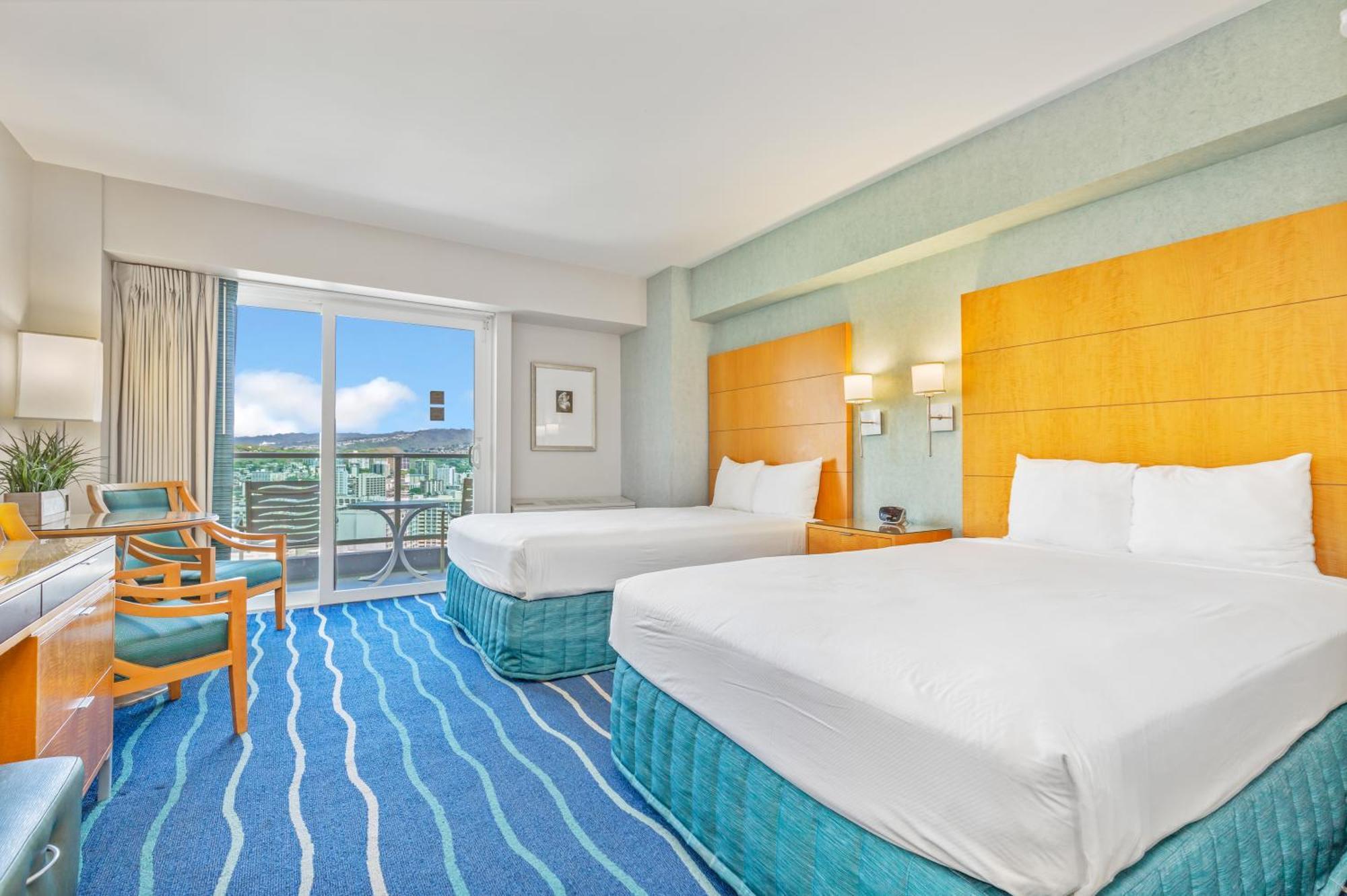 Castle At Ala Moana Hotel