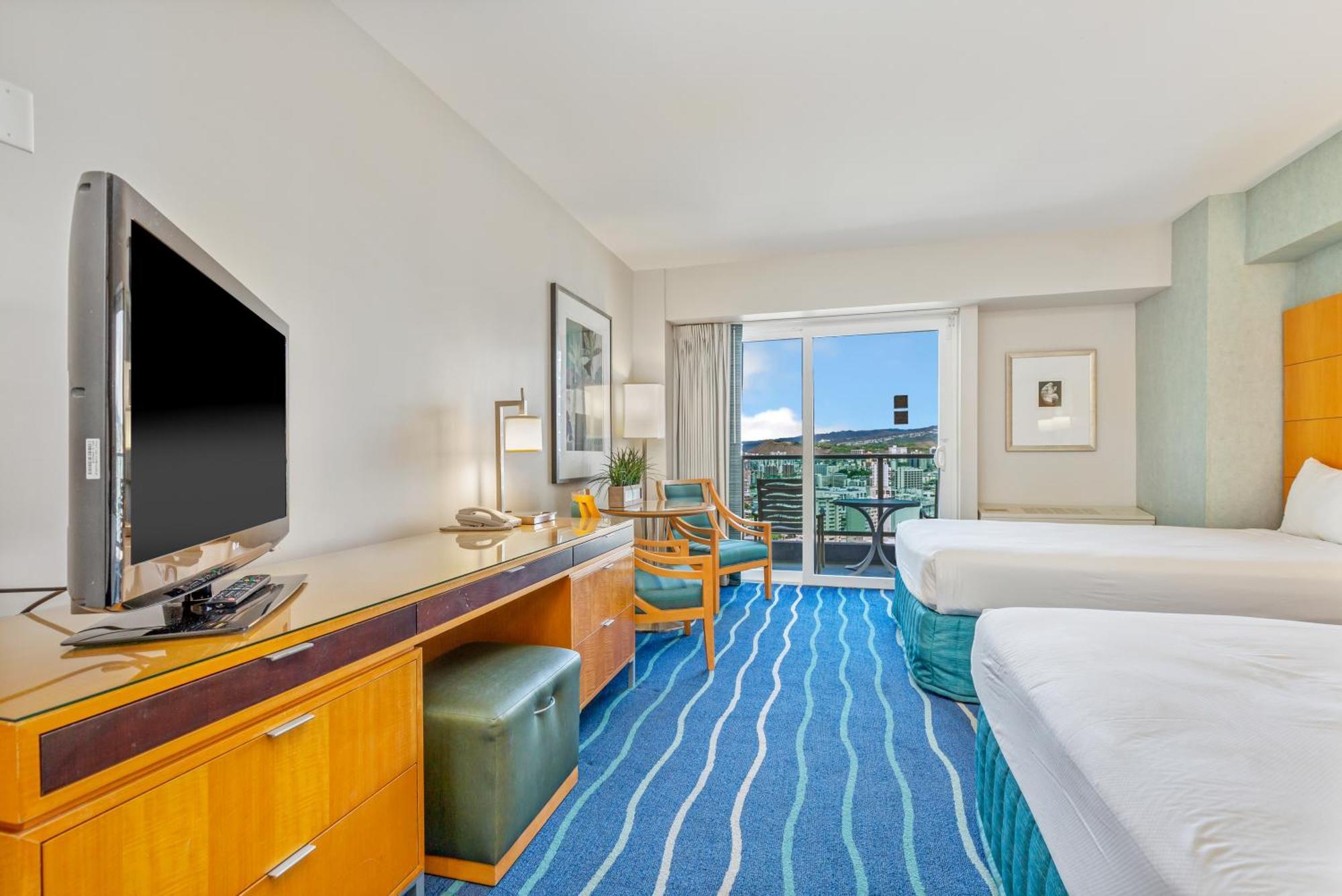 Castle At Ala Moana Hotel 3*