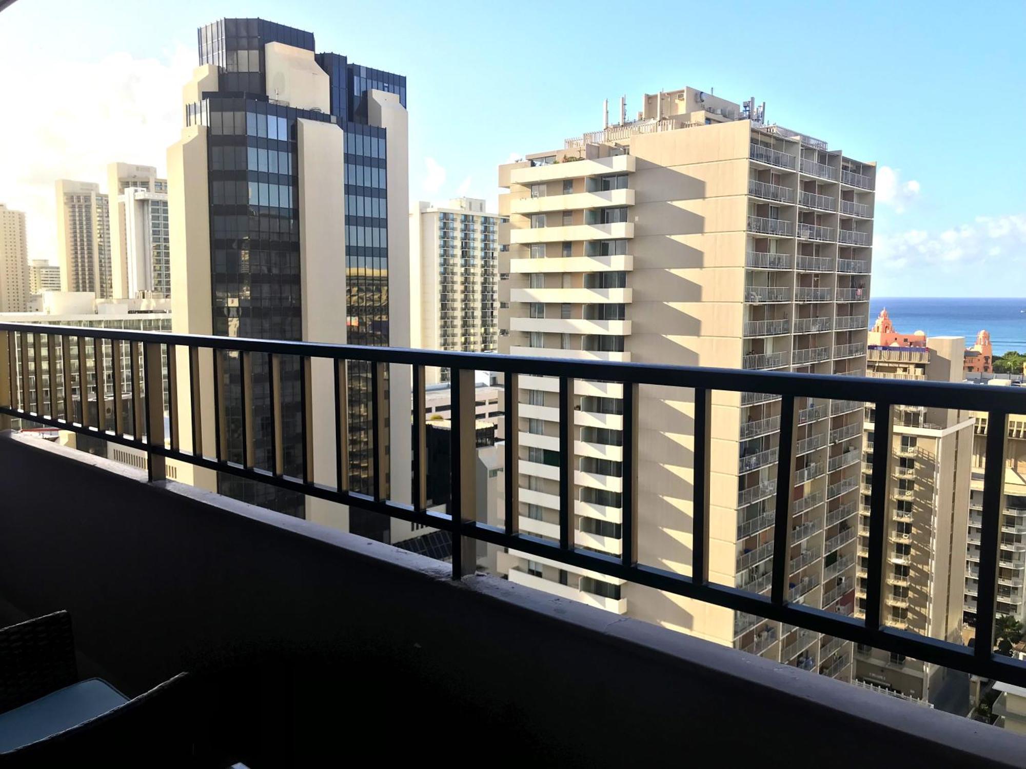 Holiday home Royal Kuhio 1812 - 1br With Partial Ocean View In The Heart Of Waikiki With Free Parking! *
